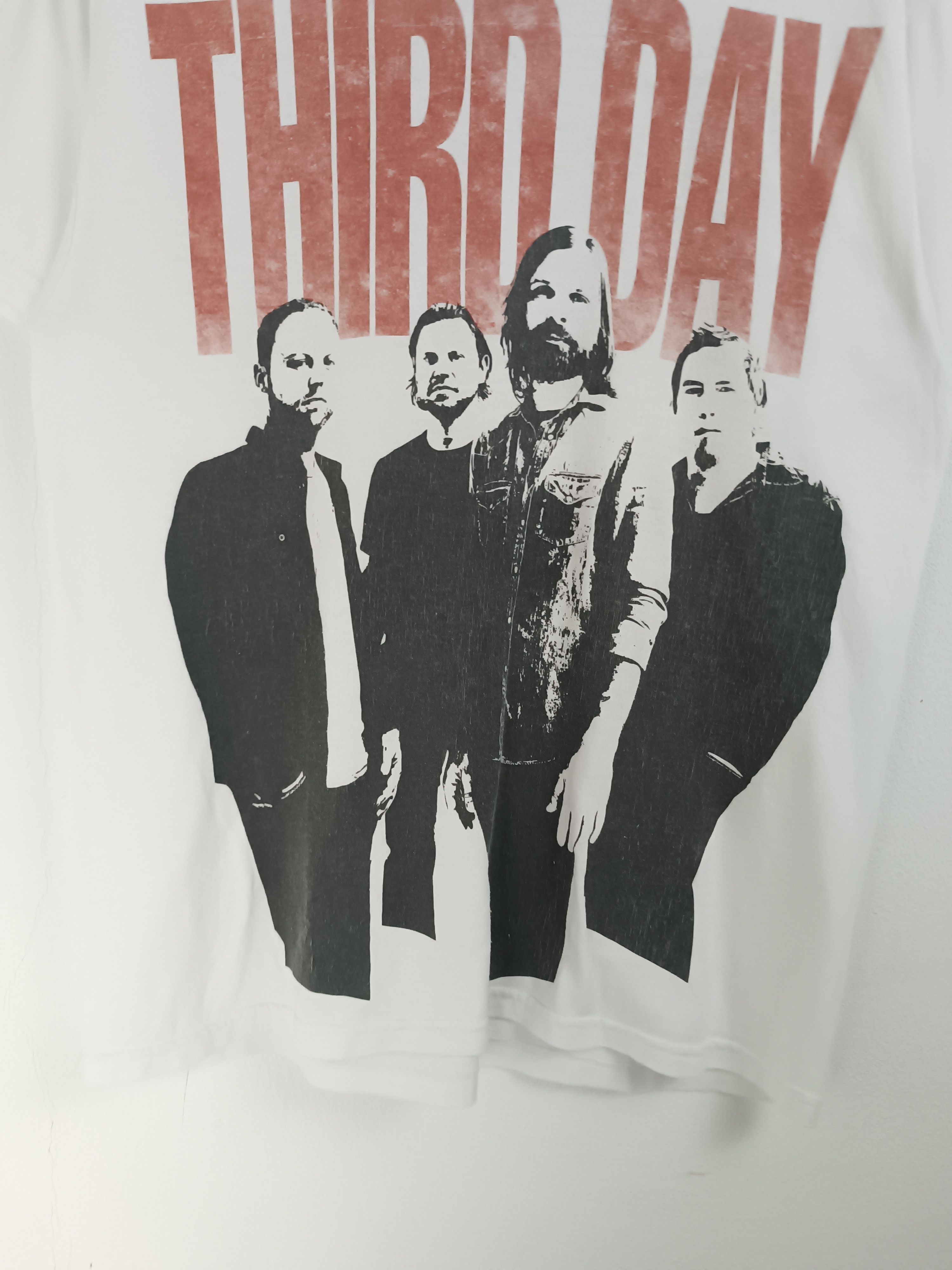Band Tees VINTAGE Y2K THIRD DAY CHRISTIAN ROCK TEE creed switchfoot Size US M / EU 48-50 / 2 - 6 Thumbnail