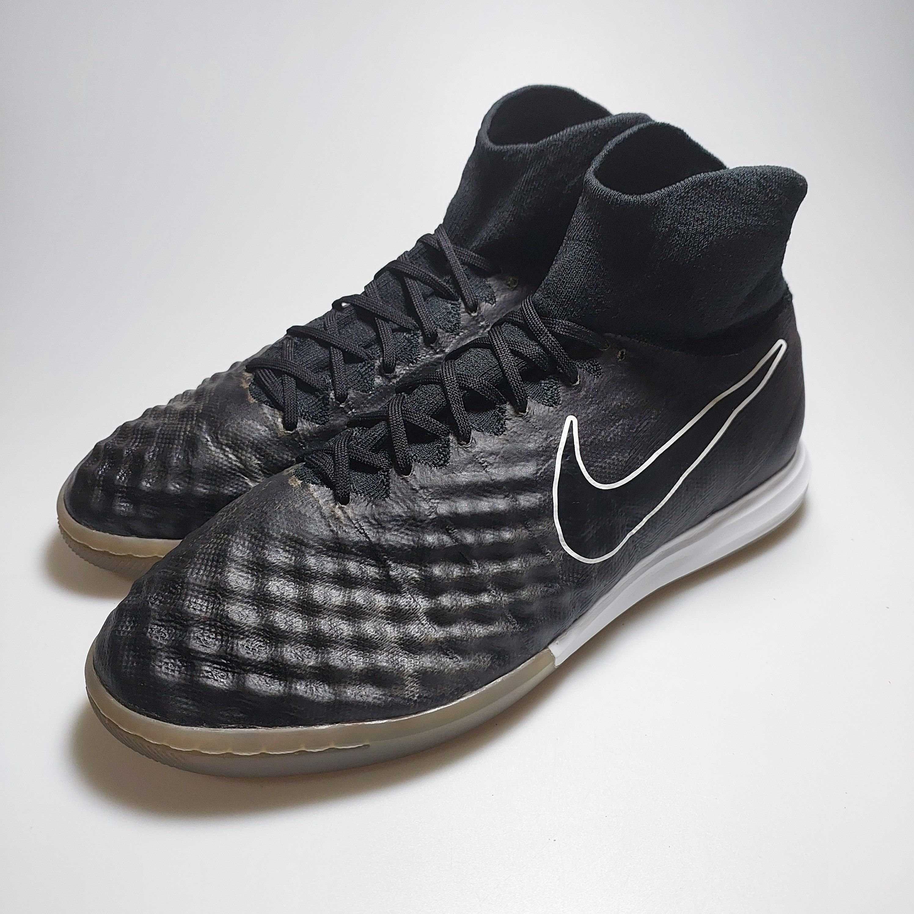 Nike MagistaX Proximo II DF ACC IC Futsal Indoor US9 UK8 27CM Size US 9 / EU 42 - 1 Thumbnail