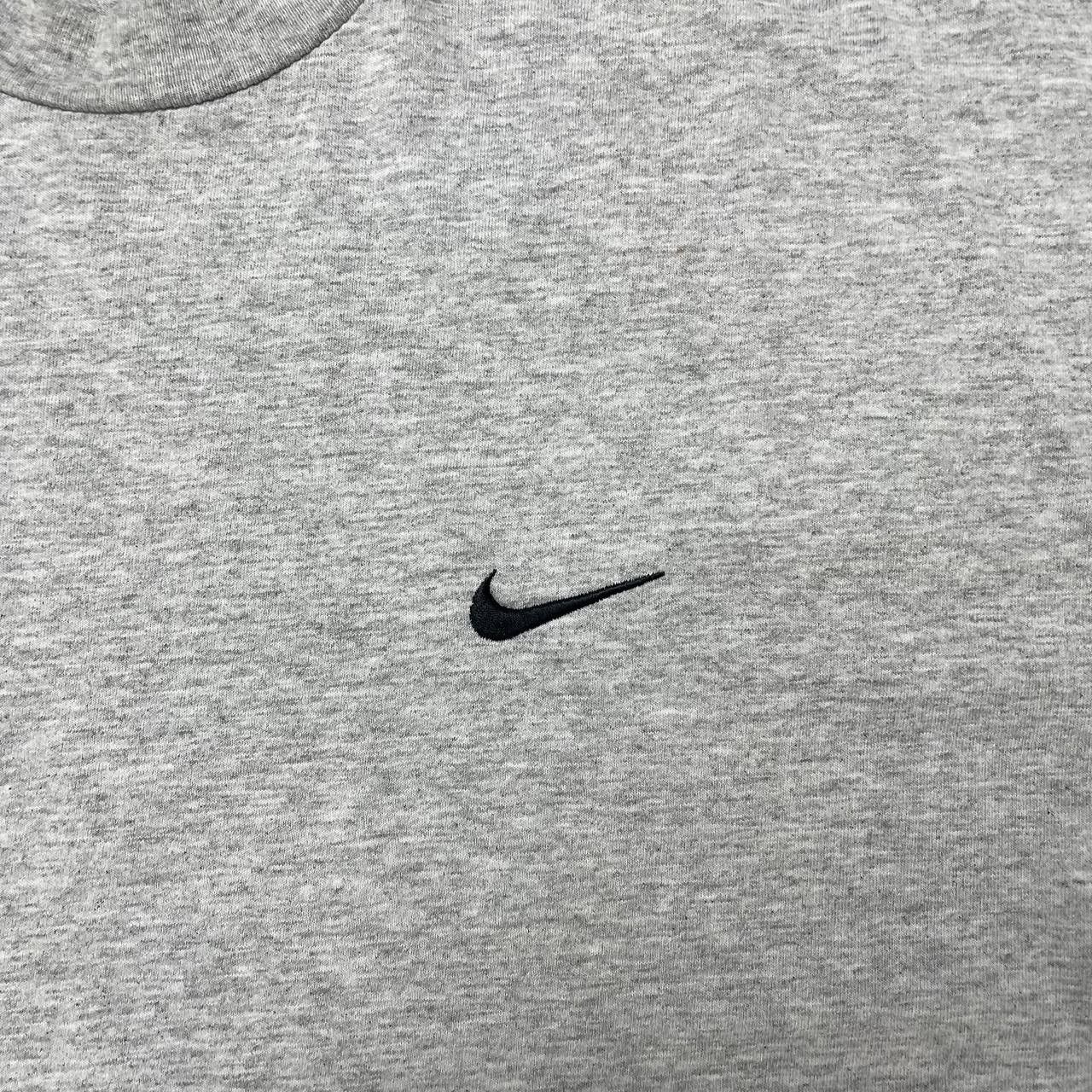 Vintage Vintage 2000s Nike Basic T Shirt Gray Size XL Size US XL / EU 56 / 4 - 3 Thumbnail