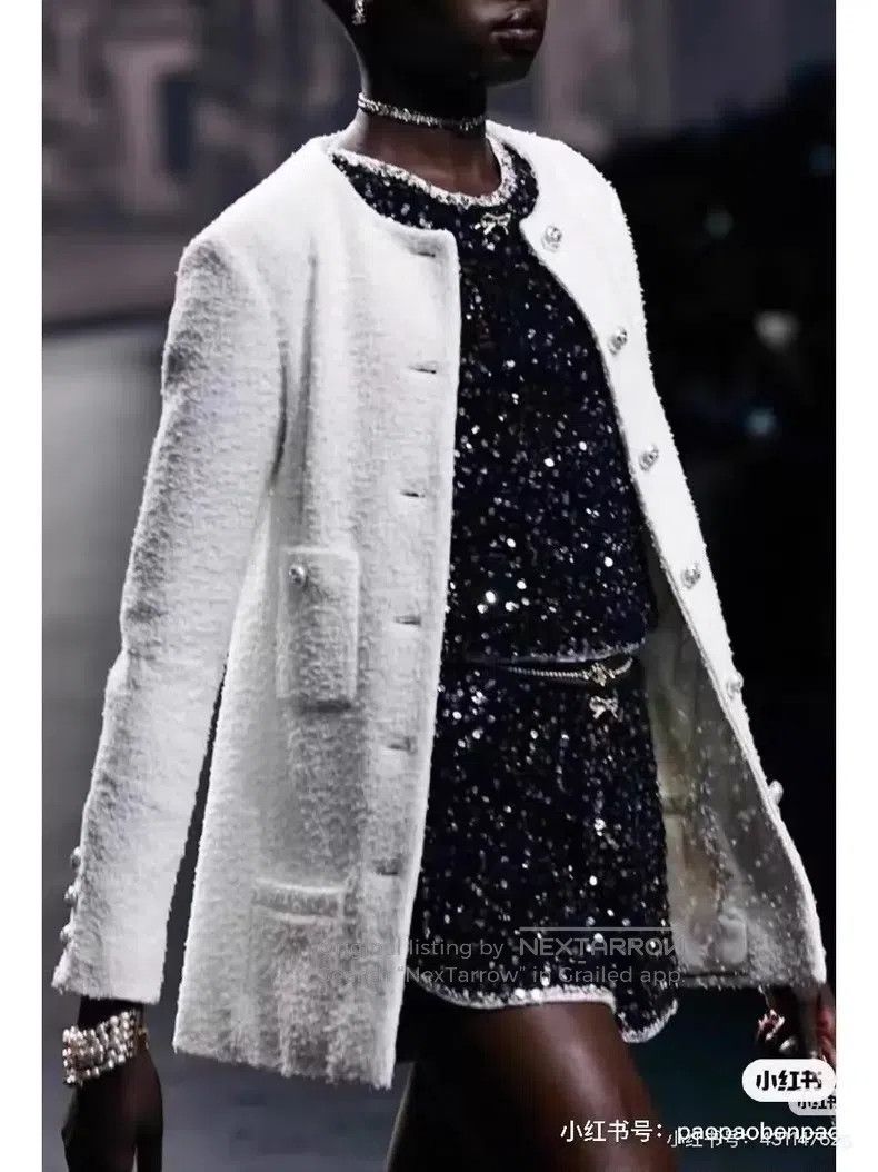 Chanel Chanel 23s white tweed double C diamond buckle four-pocket Size XS / US 0-2 / IT 36-38 - 9 Thumbnail