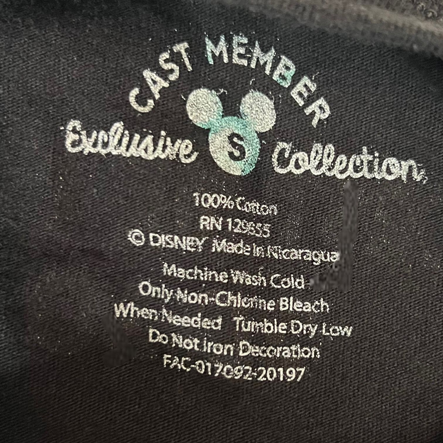 Disney Mickey Mouse Happy Halloween Cast Member Shirt Exclusive Size S / US 4 / IT 40 - 3 Thumbnail