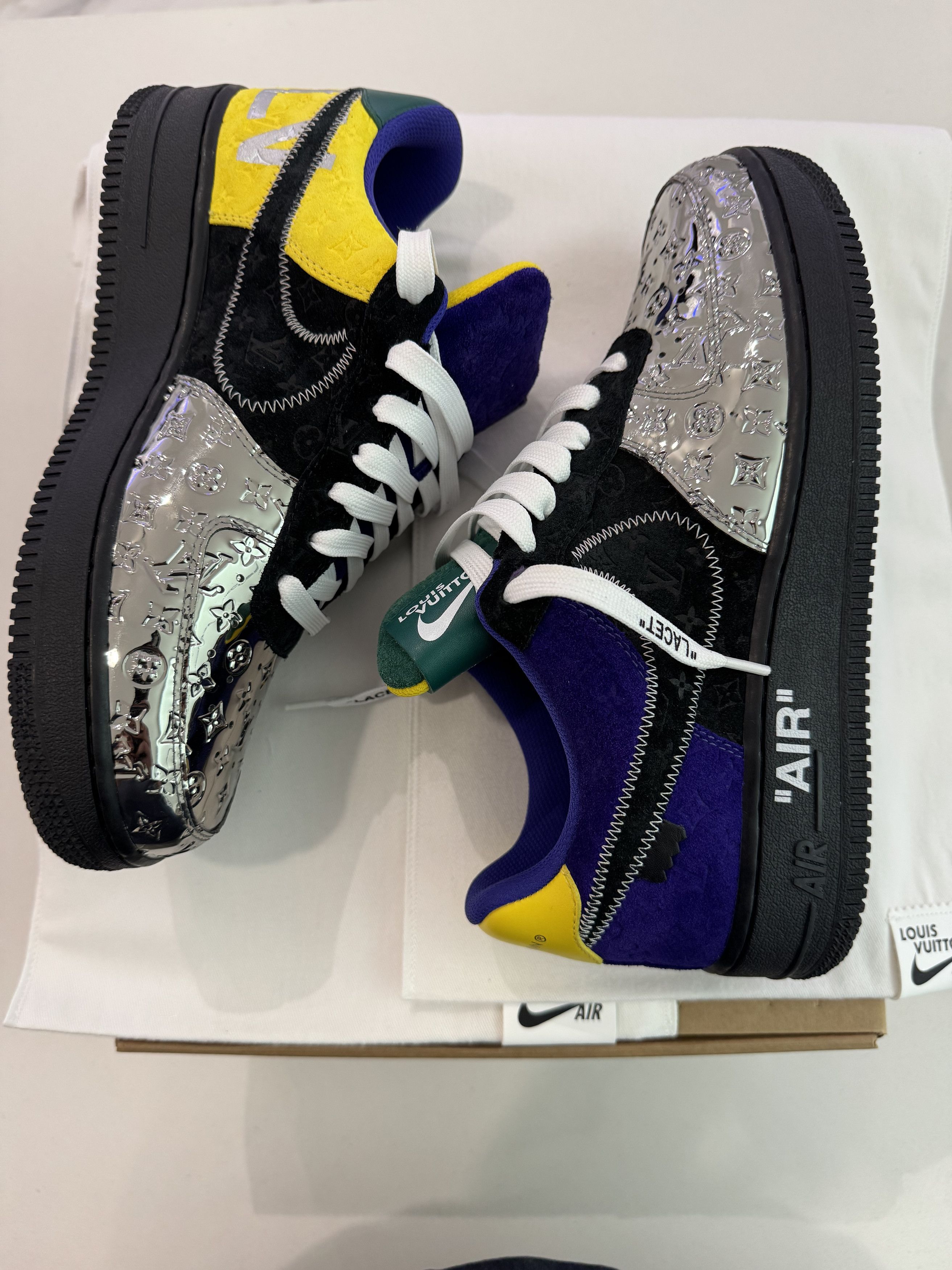 Louis Vuitton × Nike Louis Vuitton x Nike Air Force 1 Low Black Metallic Silver Size US 7 / EU 40 - 3 Thumbnail
