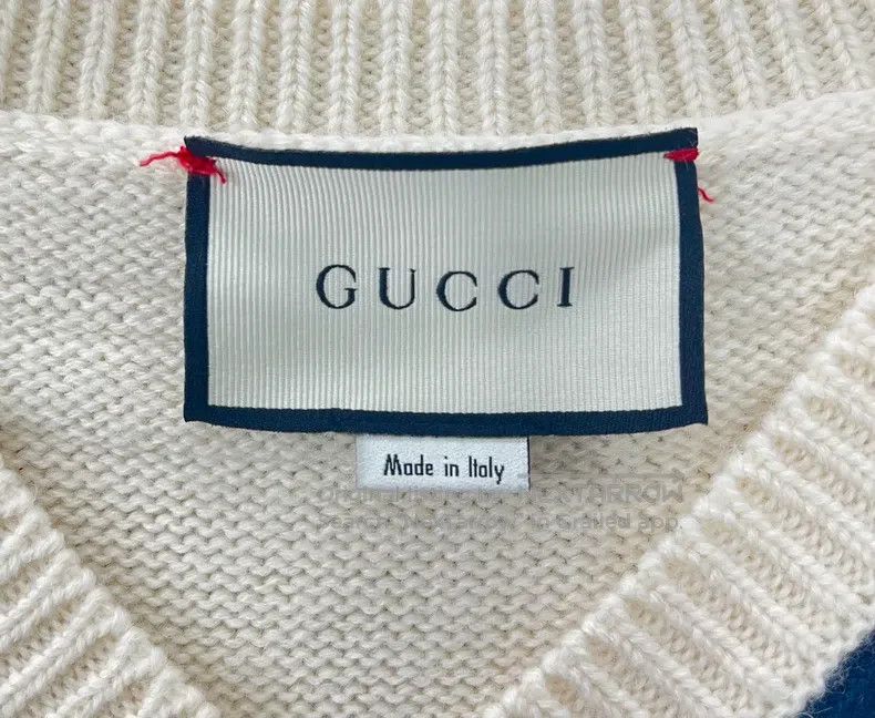 Gucci Gucci White college style bee v-neck knitted sweater Size US XS / EU 42 / 0 - 3 Thumbnail
