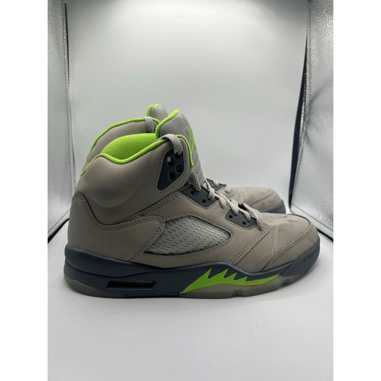 Jordan Brand Air Jordan 5 Retro “Green Bean” 2022 size 8.5 men’s used Size US 8.5 / EU 41-42 - 3 Thumbnail