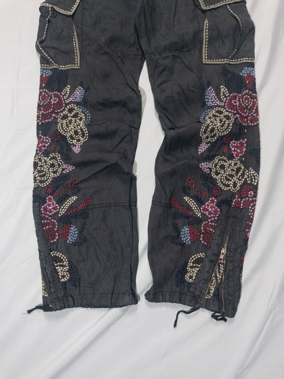 Vintage Floral Embroidered Adjustable Cargo Pants with Ankle Zips Size US 34 / EU 50 - 5 Thumbnail