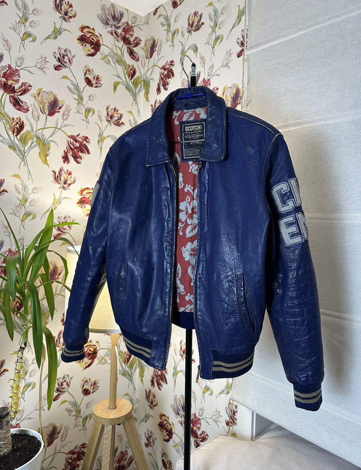Scotch & Soda Varsity RIP George Brown Leather Jaket Scotch&Soda Size US L / EU 52-54 / 3 - 1 Thumbnail