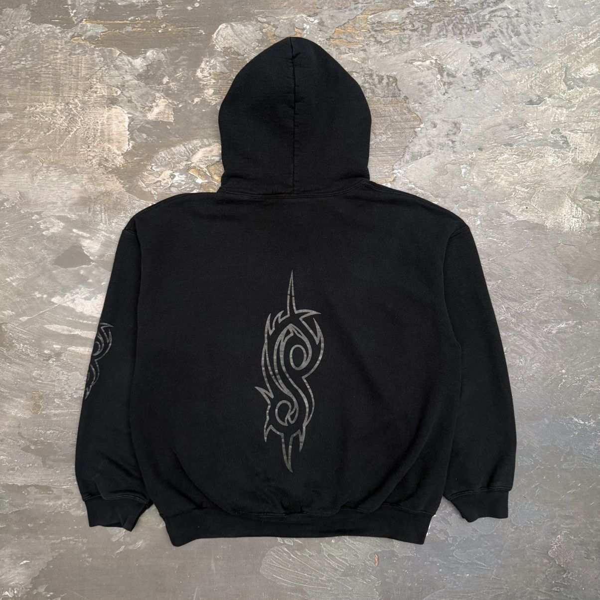 Slipknot Slipknot Vintage 2000s Gildan Boxy Tribal Logo Punk Hoodie Size US L / EU 52-54 / 3 - 3 Thumbnail