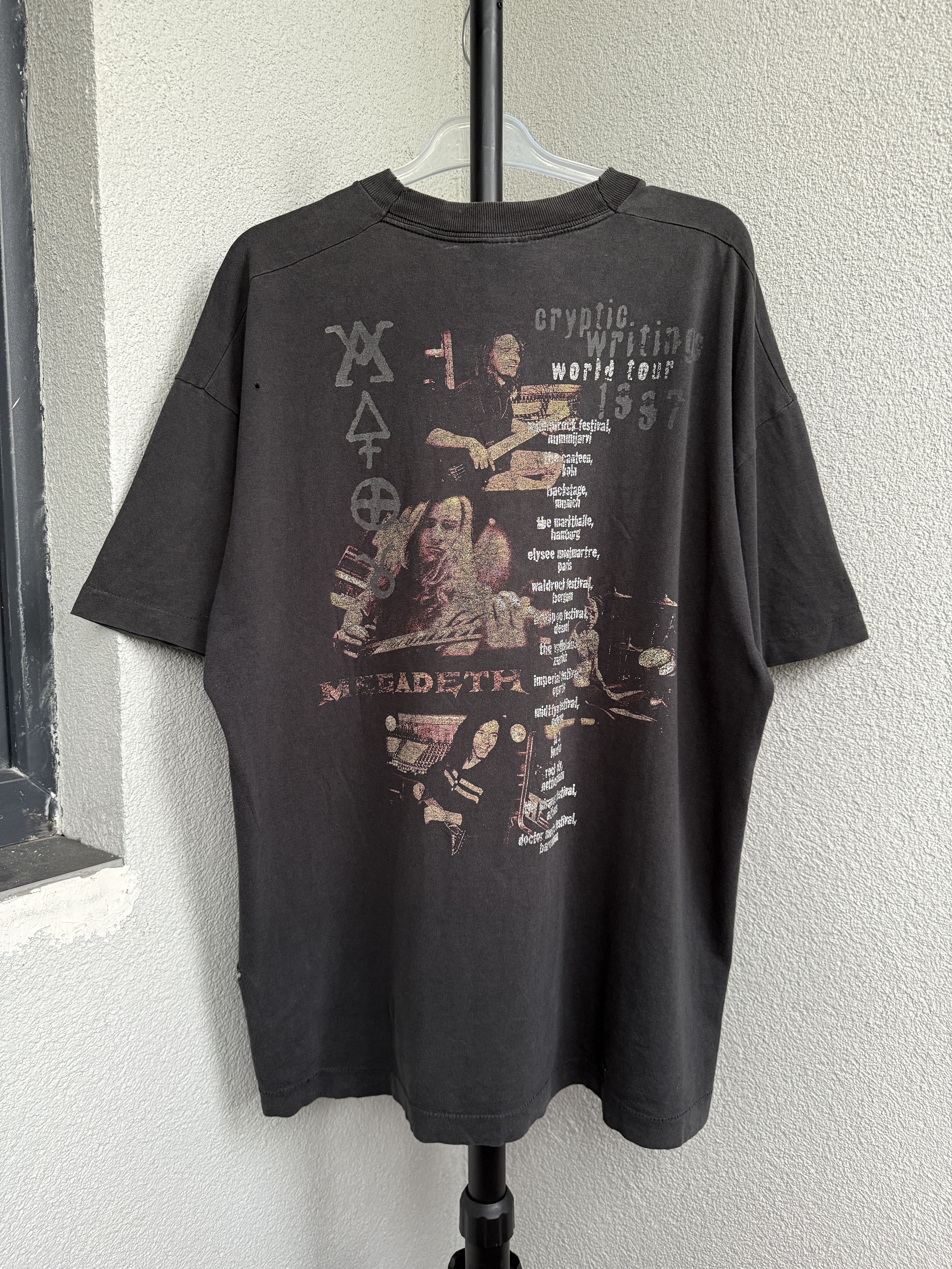 Band Tees × Vintage Vintage 1997 Megadeth Cryptic Writings Rock Band T-shirt Size US XL / EU 56 / 4 - 2 Thumbnail