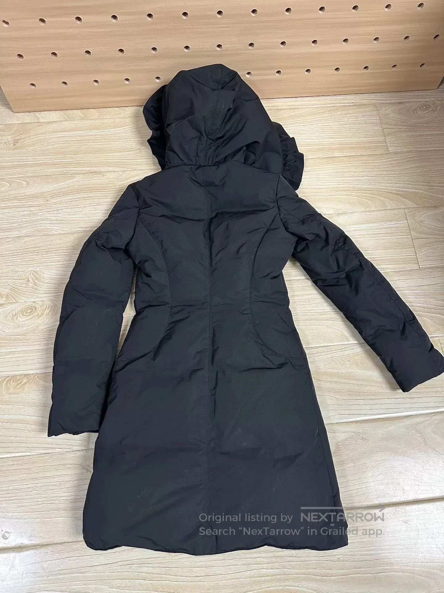 Emporio Armani Emporio Armani Lace Down Jacket. Size S / US 4 / IT 40 - 2 Thumbnail