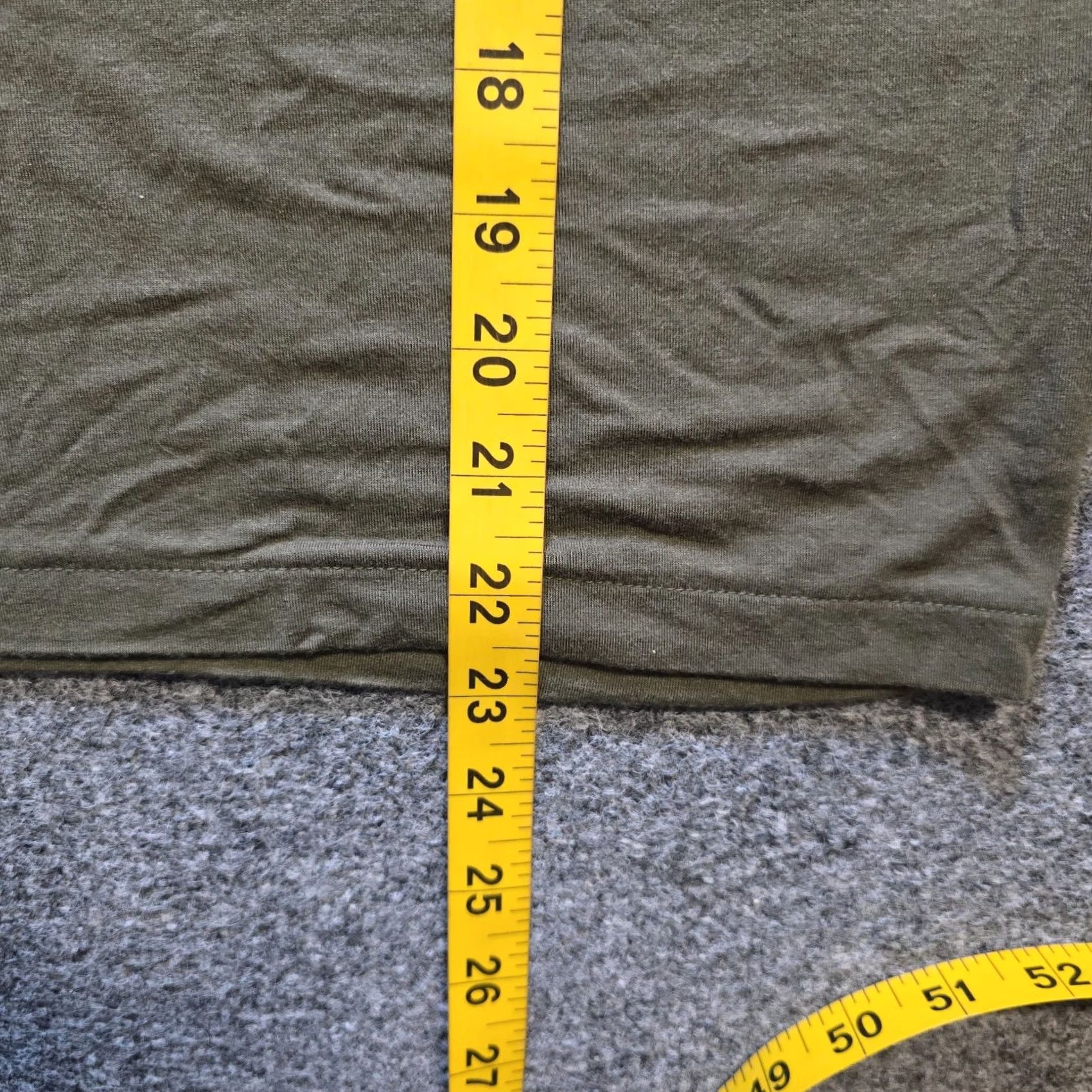J.Crew J.CREW Top Womens Size S Green V-Neck Boxy Short Sleeve Casual Knit T-Shirt Regular Women’s Regular Size Type Casual Sleeve Lightweight Stretch Size S / US 4 / IT 40 - 6 Thumbnail