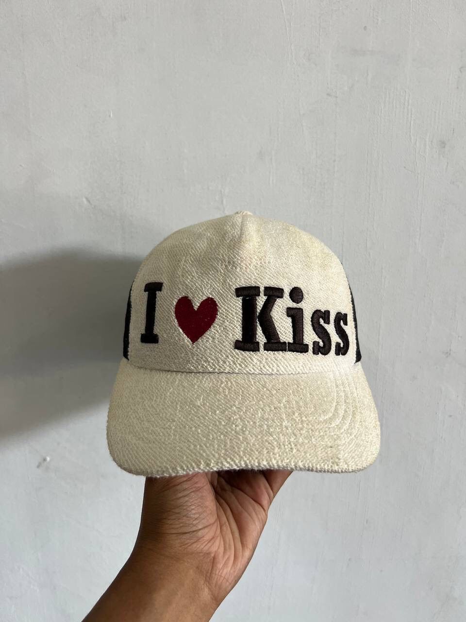 Hat Club I Love Kiss Embroidery Hat Size ONE SIZE - 2 Thumbnail