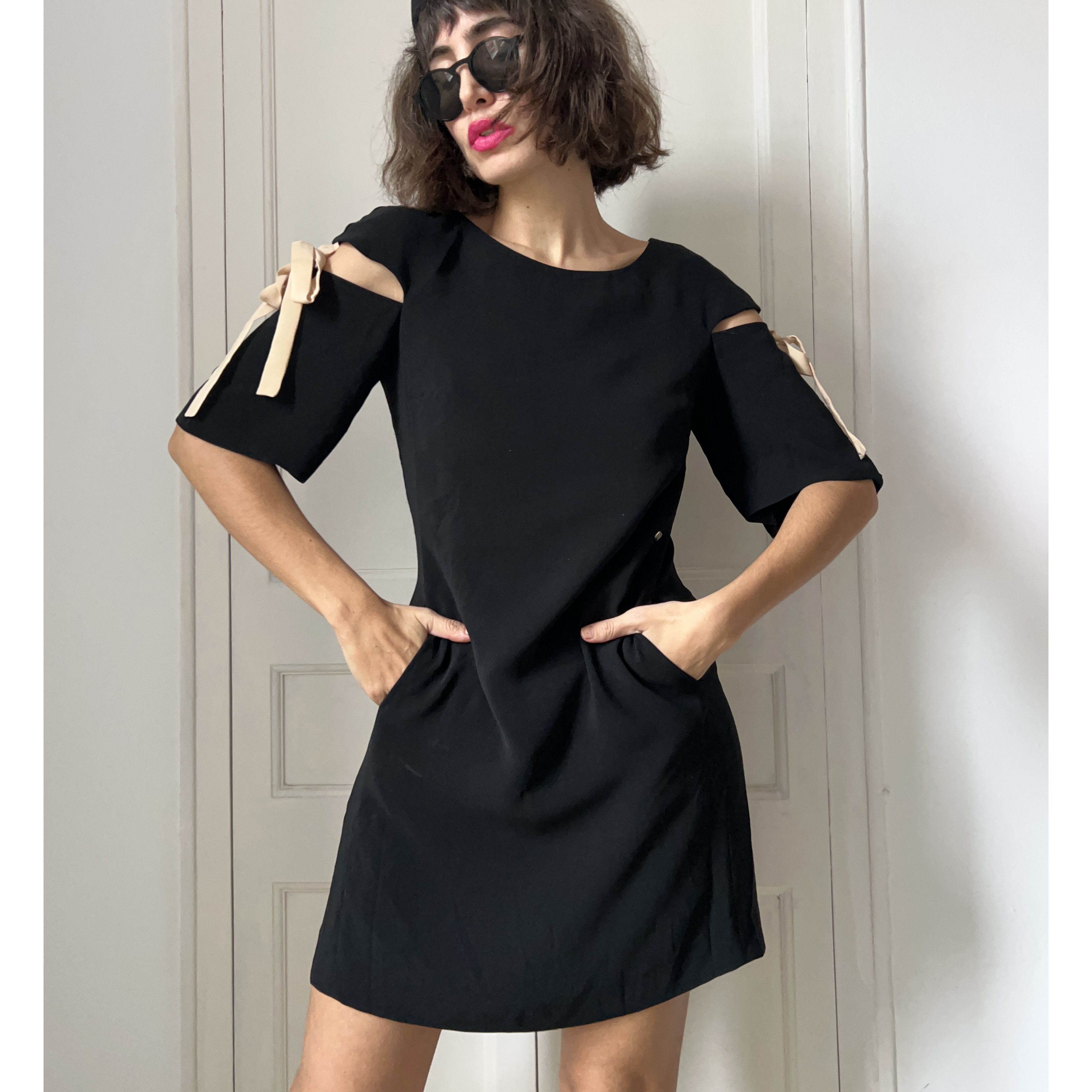 Trussardi Vintage Trussardi Black Cold Shoulder Dress Size M / US 6-8 / IT 42-44 - 1 Thumbnail