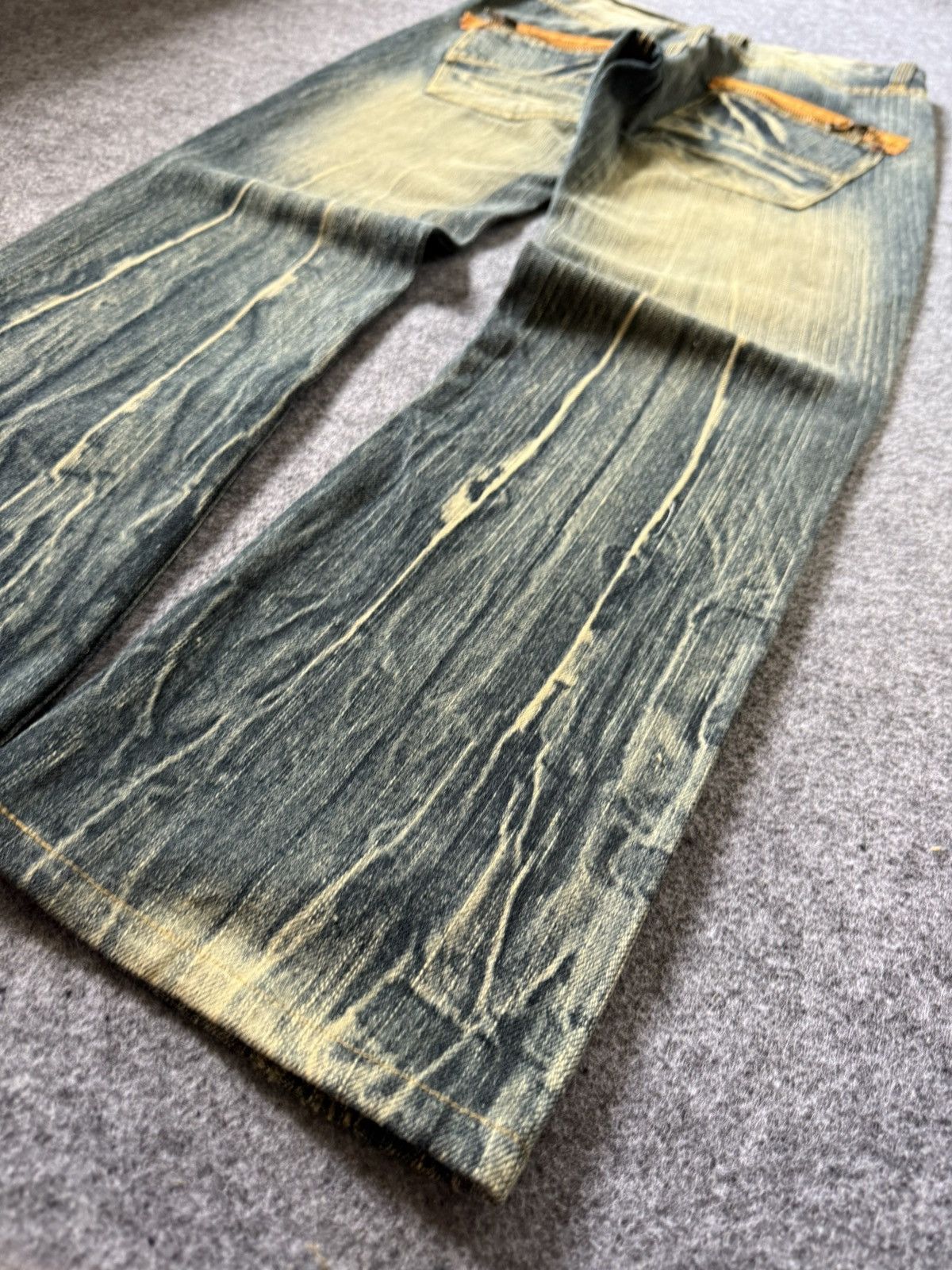 Japanese Brand Clone Devgru Japan Artisal Mud Wash Wrinkle Texture Jeans Size US 30 / EU 46 - 22 Thumbnail