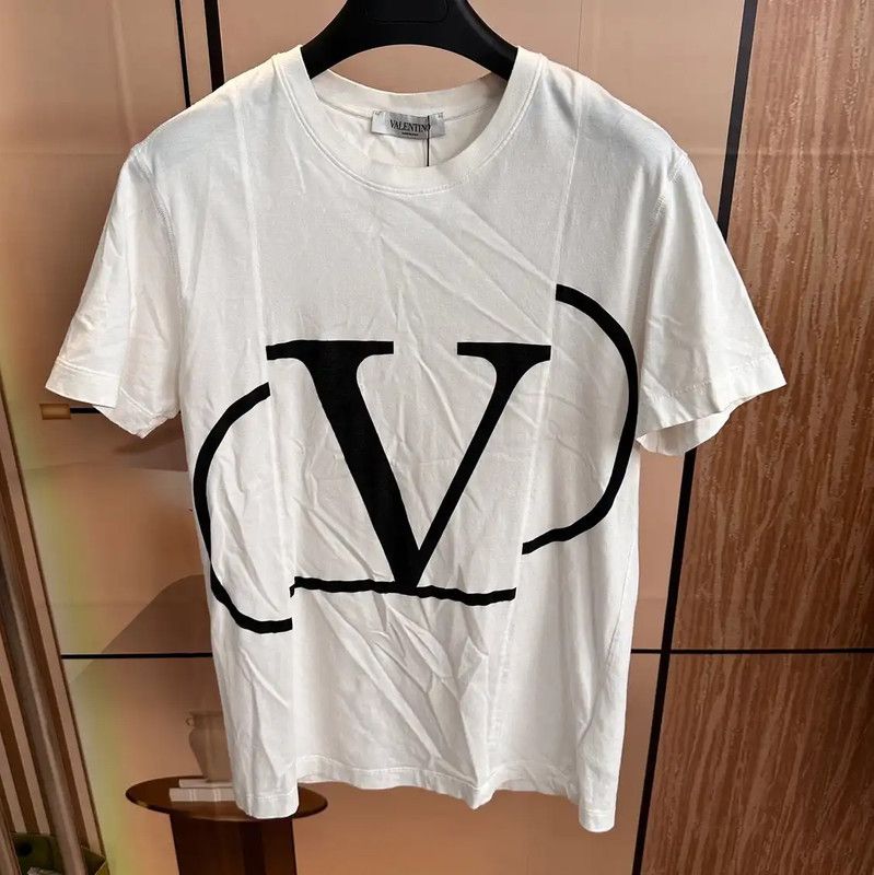 Valentino Valentino Logo White Cotton T-Shirt for Men 0089 Size US S / EU 44-46 / 1 - 1 Thumbnail