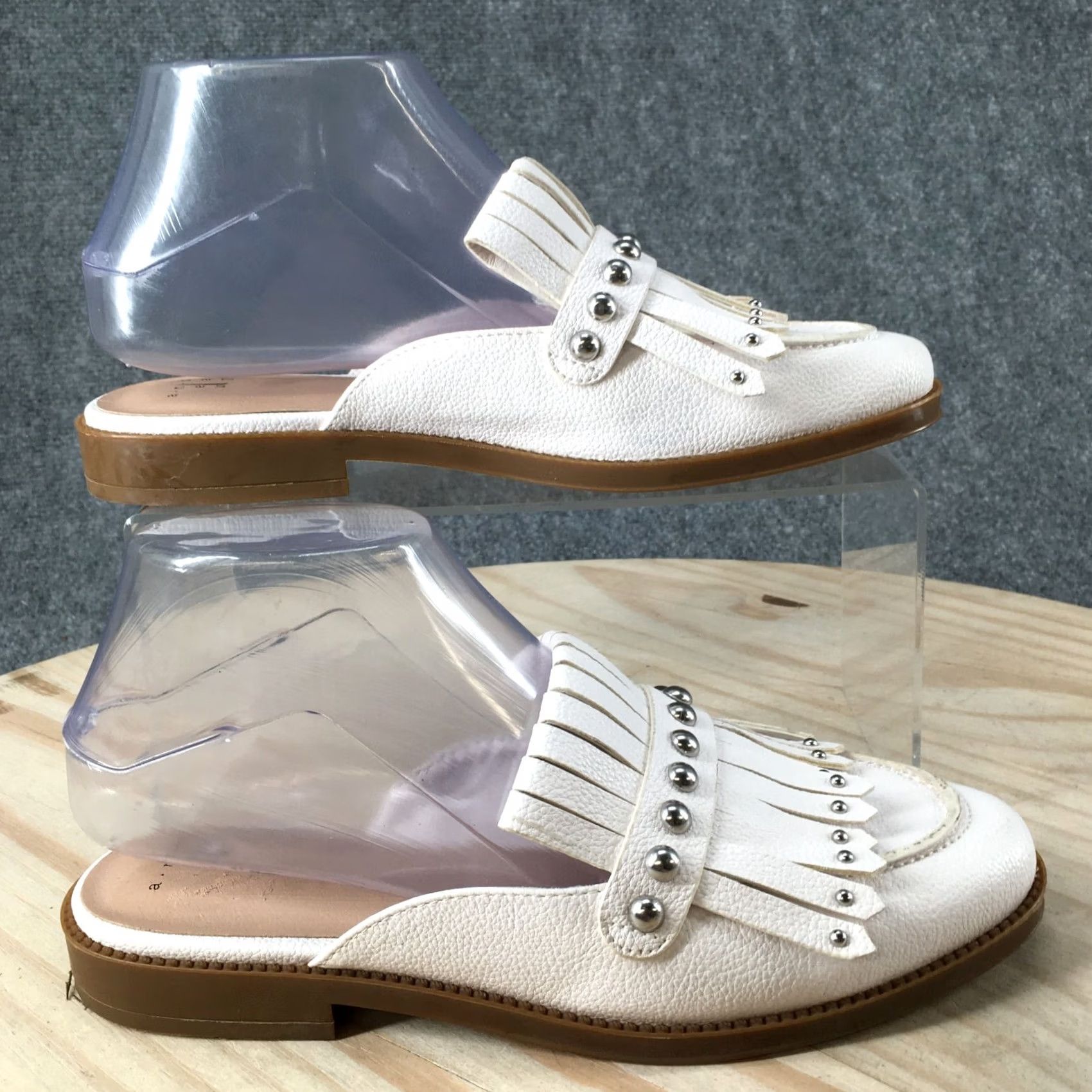 Vintage A New Day Karoline Kiltie Sandals Womens 6 Slip On Mule White Casual Slip On Moc Toe Size US 6 / IT 36 - 2 Thumbnail