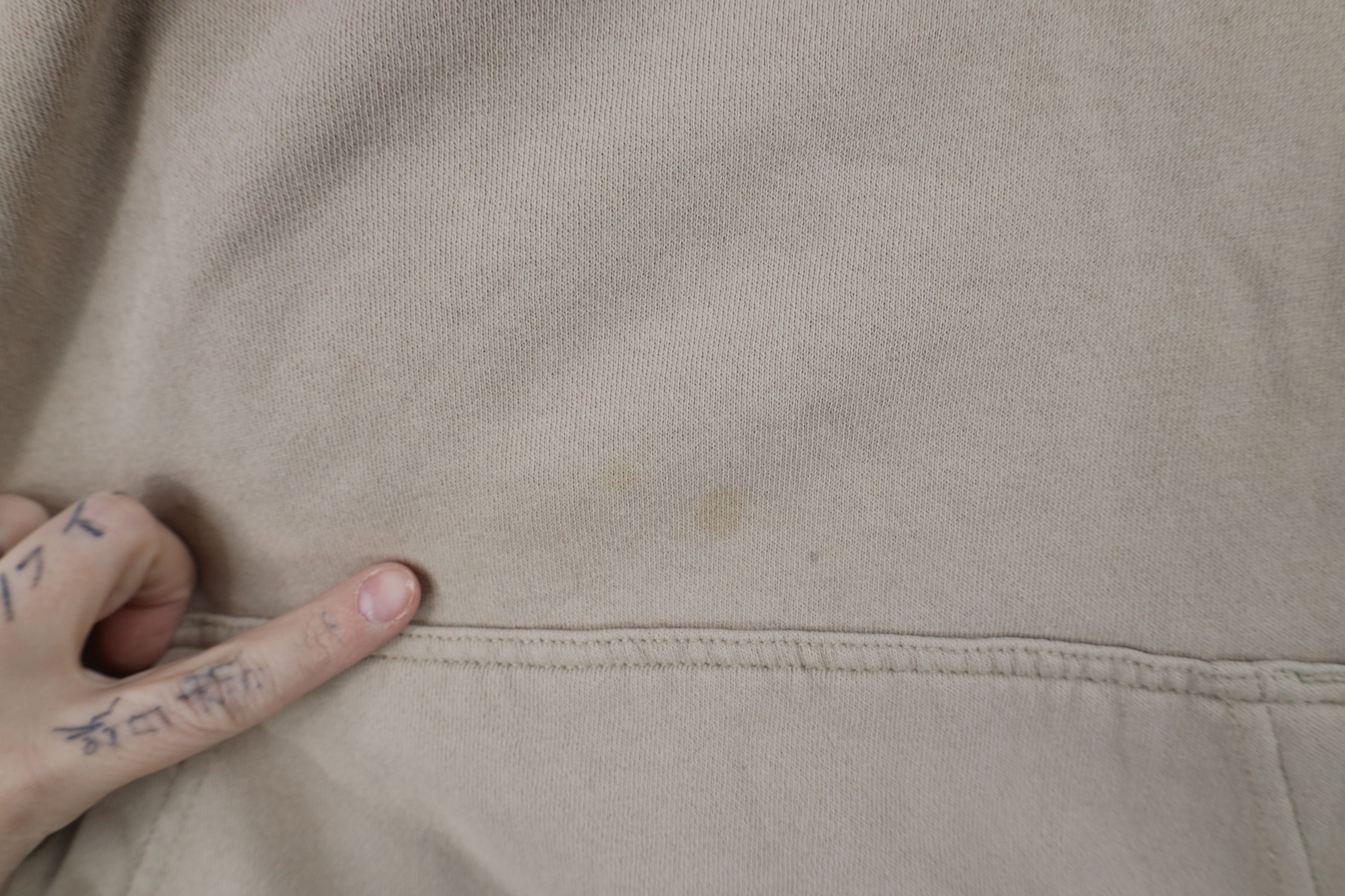 Vintage Huk Fishing Spell Out Hoodie Sweatshirt Beige Khaki Tan Size US L / EU 52-54 / 3 - 5 Thumbnail
