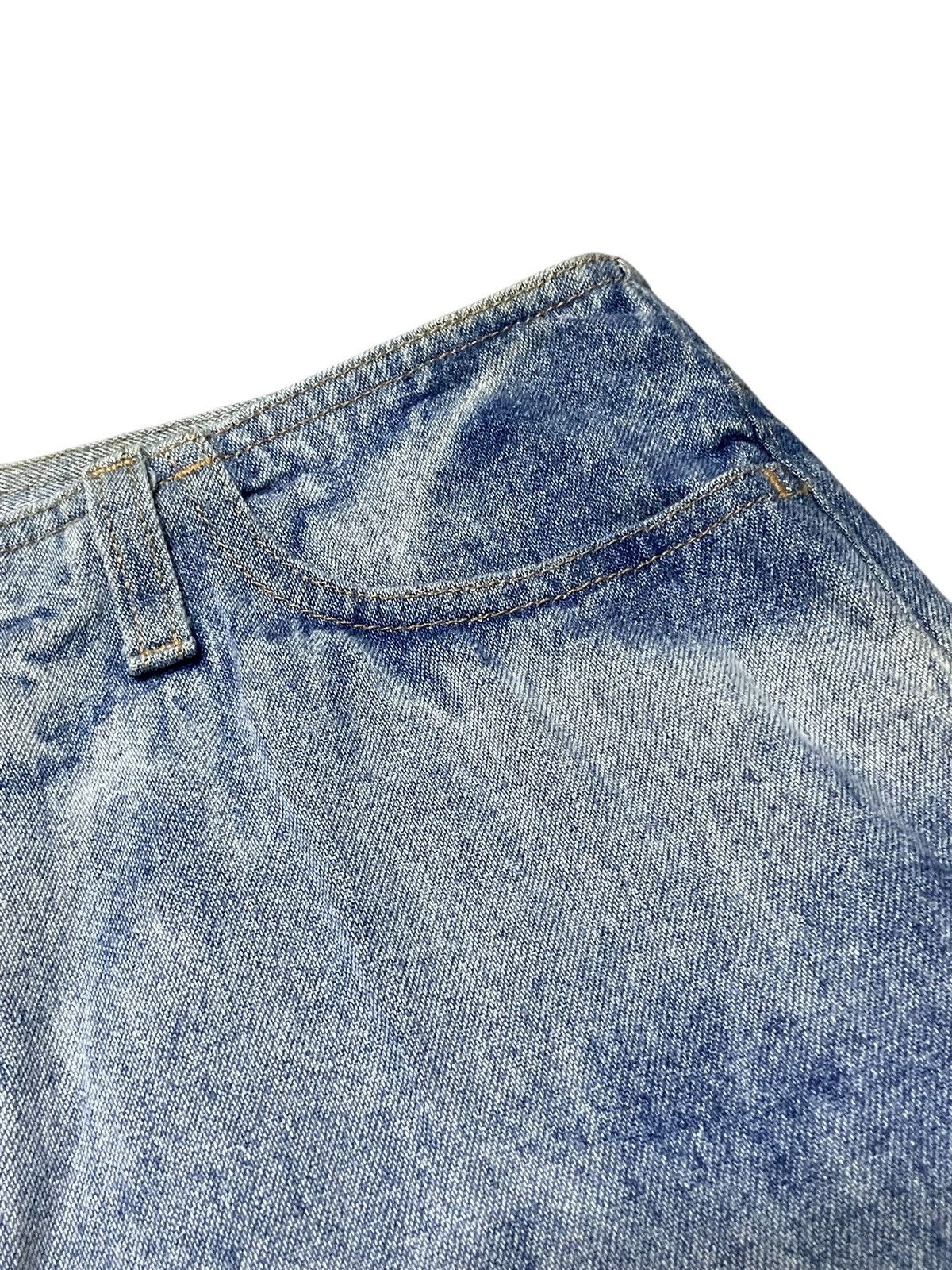 Benetton × Le Grande Bleu (L.G.B.) × Tornado Mart Benetton Glass Shattered Whiskers Wash Flared Jeans Size US 29 - 12 Thumbnail