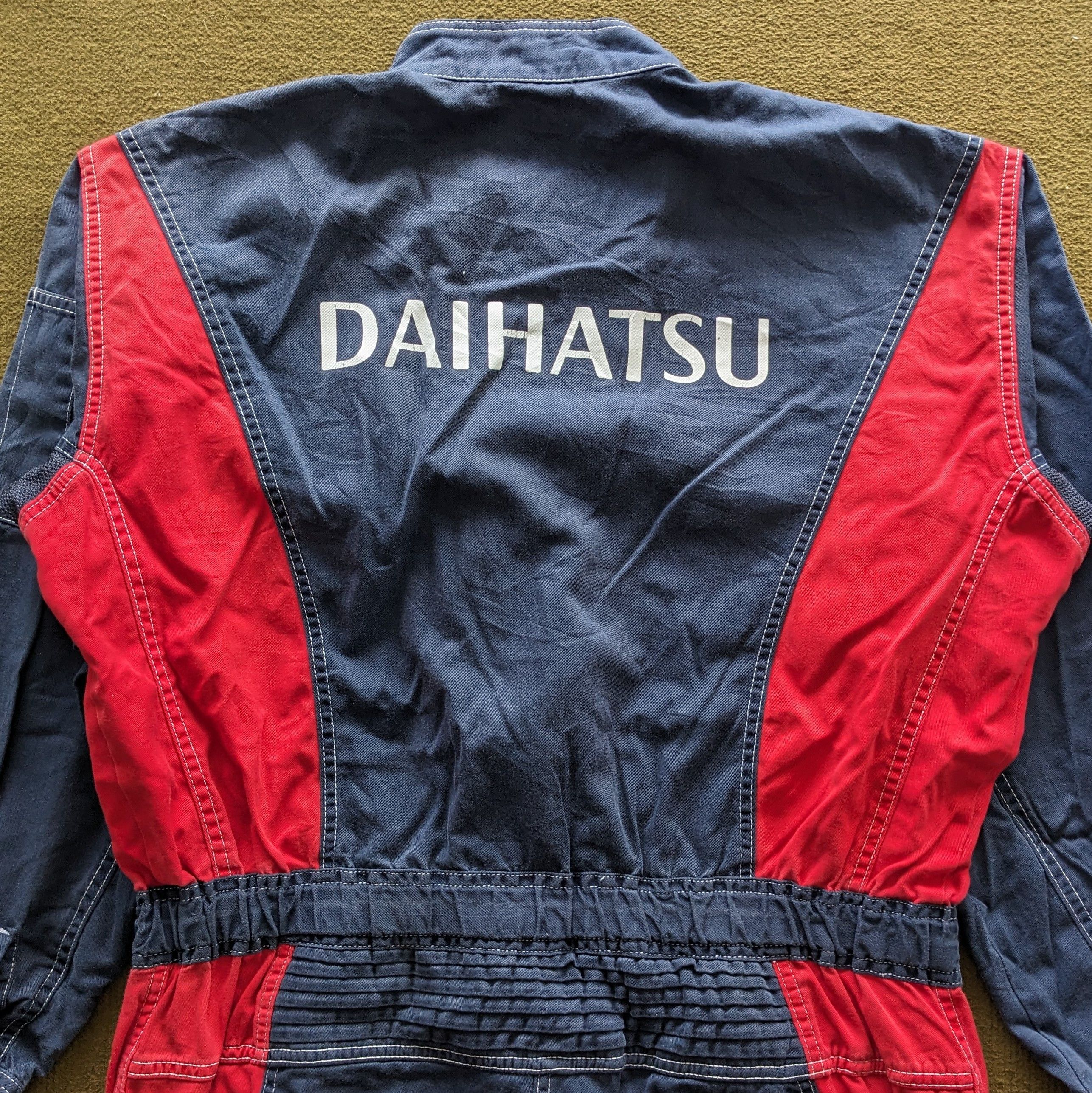 Vintage Vintage DAIHATSU Motorsports Racing Coverall Workwear Jacket Size US XL / EU 56 / 4 - 2 Thumbnail