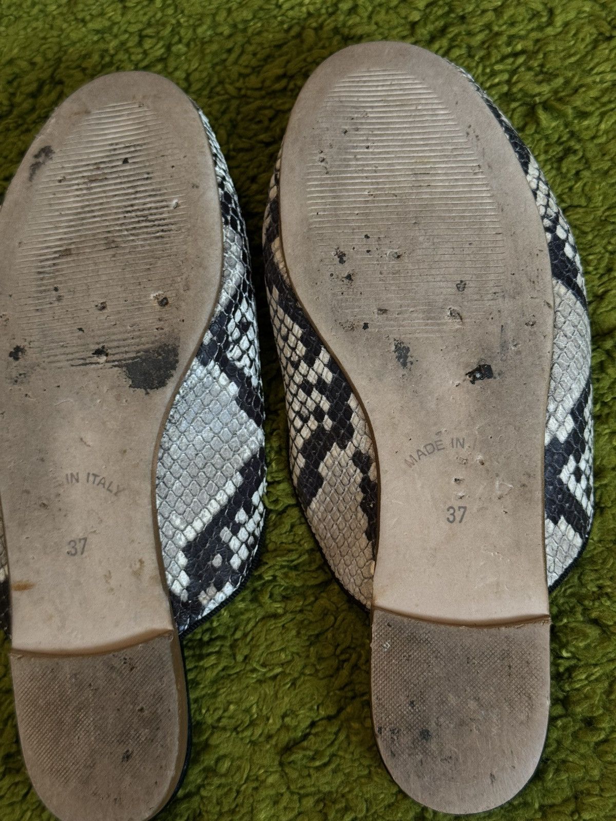 Designer × Max Mara × Weekend Max Mara Max Mara Intrend snake skin pattern real leather mules flats Size US 7 / IT 37 - 5 Thumbnail