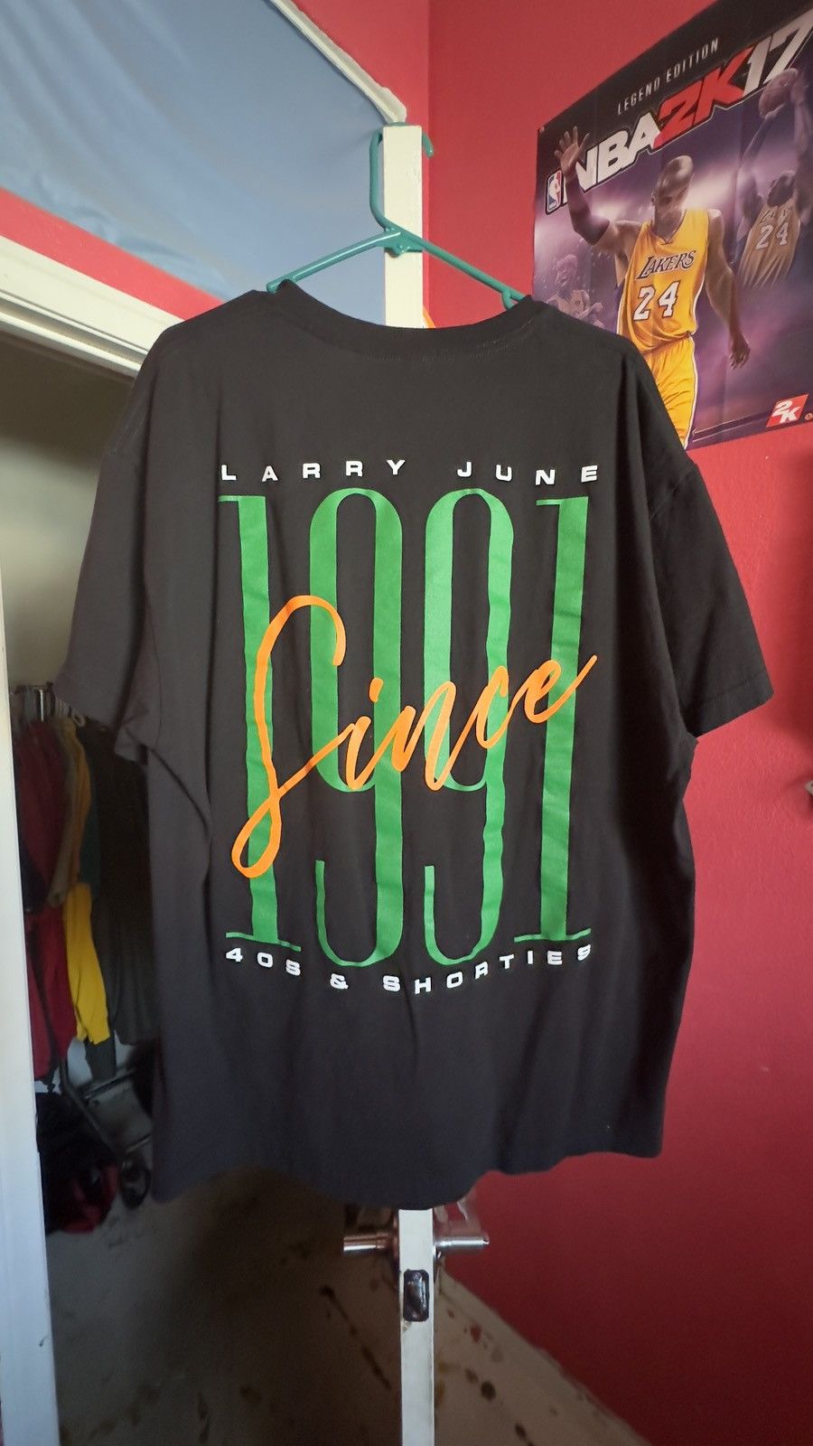 40's & Shorties 40’s and Shorties Larry June tee Size US XXL / EU 58 / 5 - 2 Thumbnail