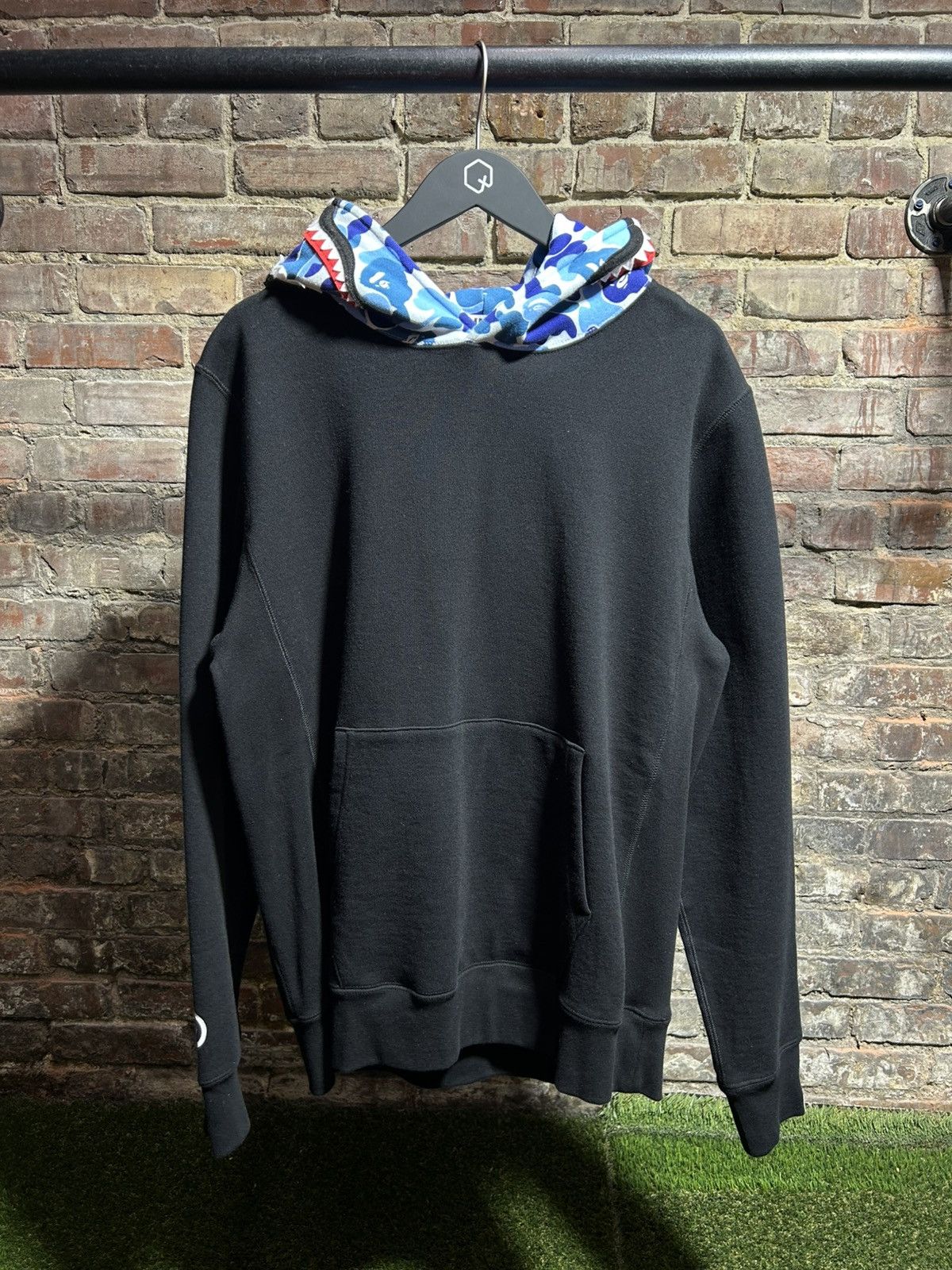 Bape Bape Blue Camo Shark Hoodie Size US L / EU 52-54 / 3 - 1 Thumbnail