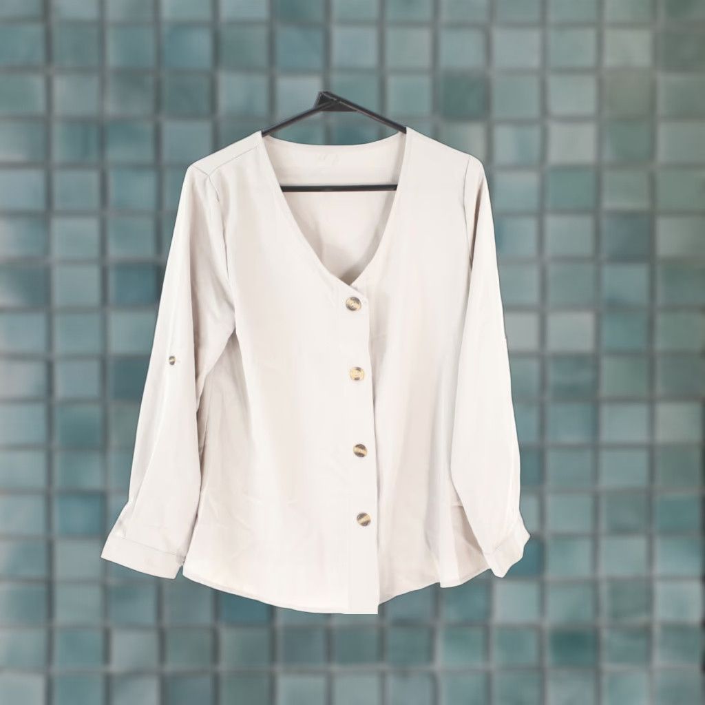 Vintage White V-Neck Button Front Blouse Top with Roll Tab Sleeves for Women Size Small Size S / US 4 / IT 40 - 1 Thumbnail