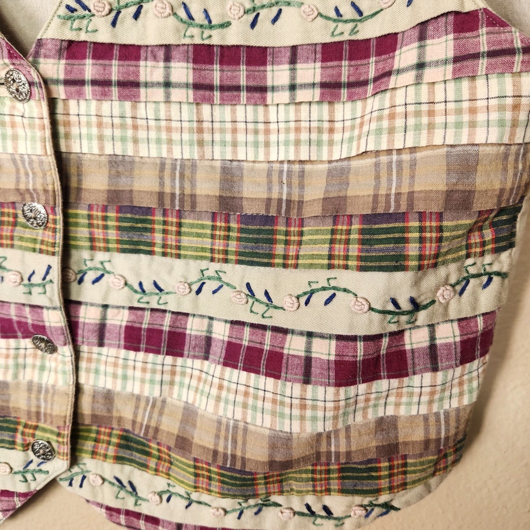 Vintage VINTAGE Tantrums Vest - Size L - 90s Multi Plaid Pieced Quilt Tan Buttonfront V-neck - Cotton Beig​e - Womens Size L / US 10 / IT 46 - 4 Thumbnail