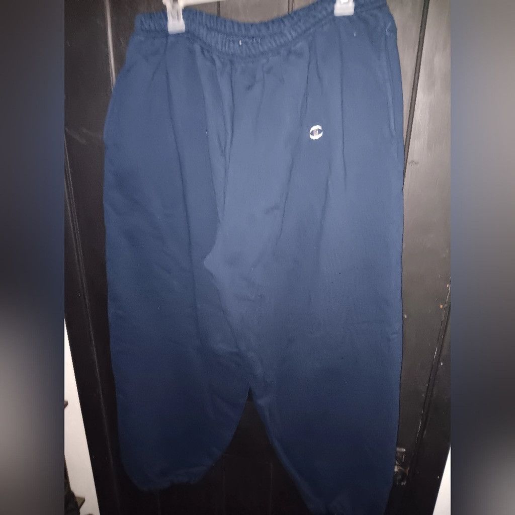 Champion Champion sweatpants, dark blue, nwot, Size XXL Size US 38 / EU 54 - 1 Thumbnail
