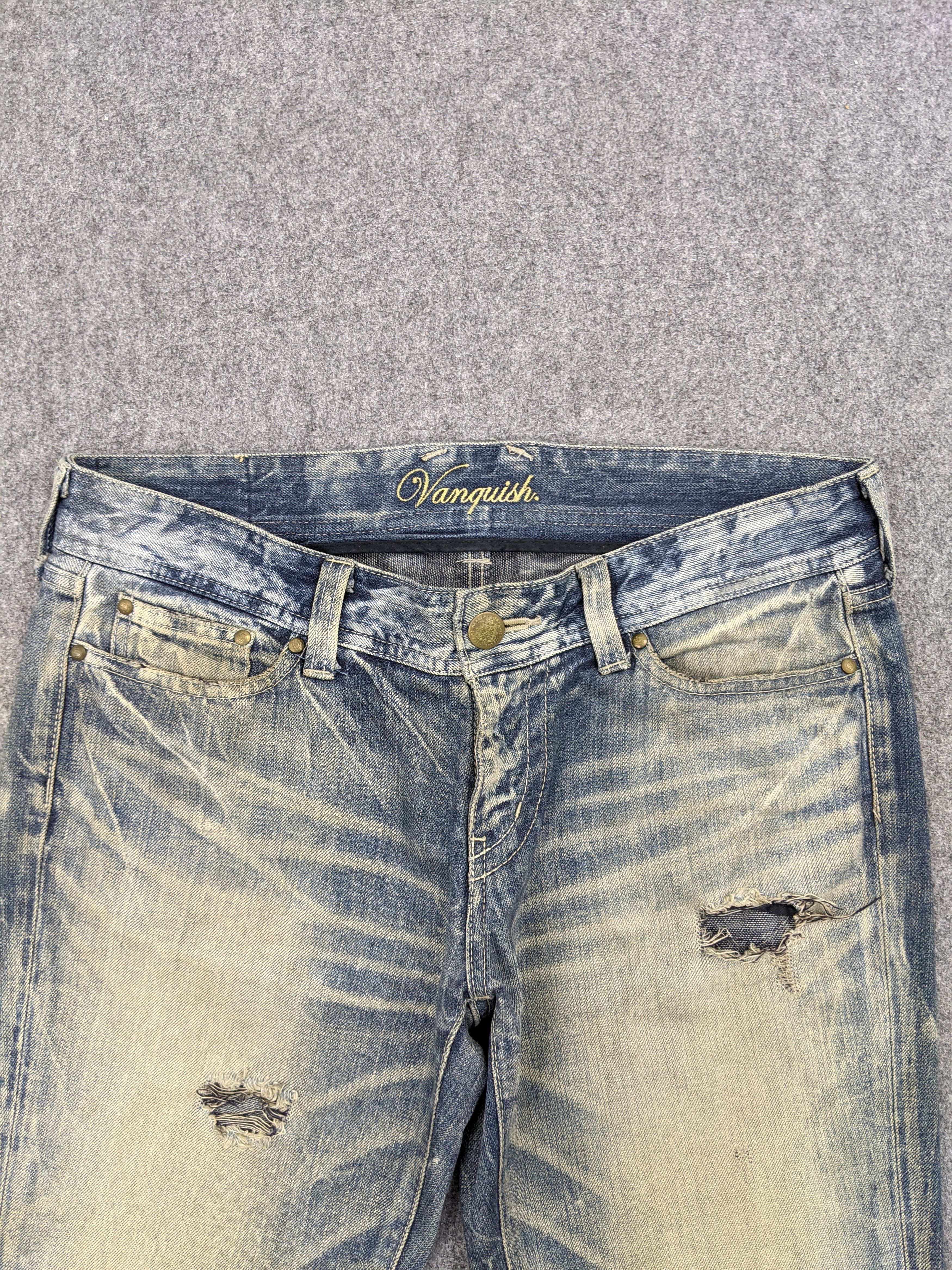 Vanquish Vanquish Flared Bootcut Faded Distressed Denim DJ0012Z Size US 35 - 2 Thumbnail