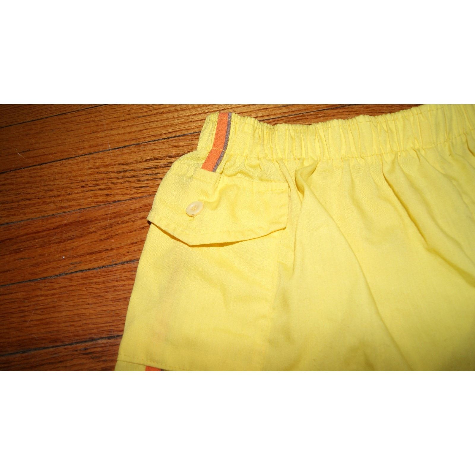 Vintage VTG 70s 80 Yellow Short S Athletic Shorts Side Pocket Stripe Size US 28 / EU 44 - 2 Thumbnail
