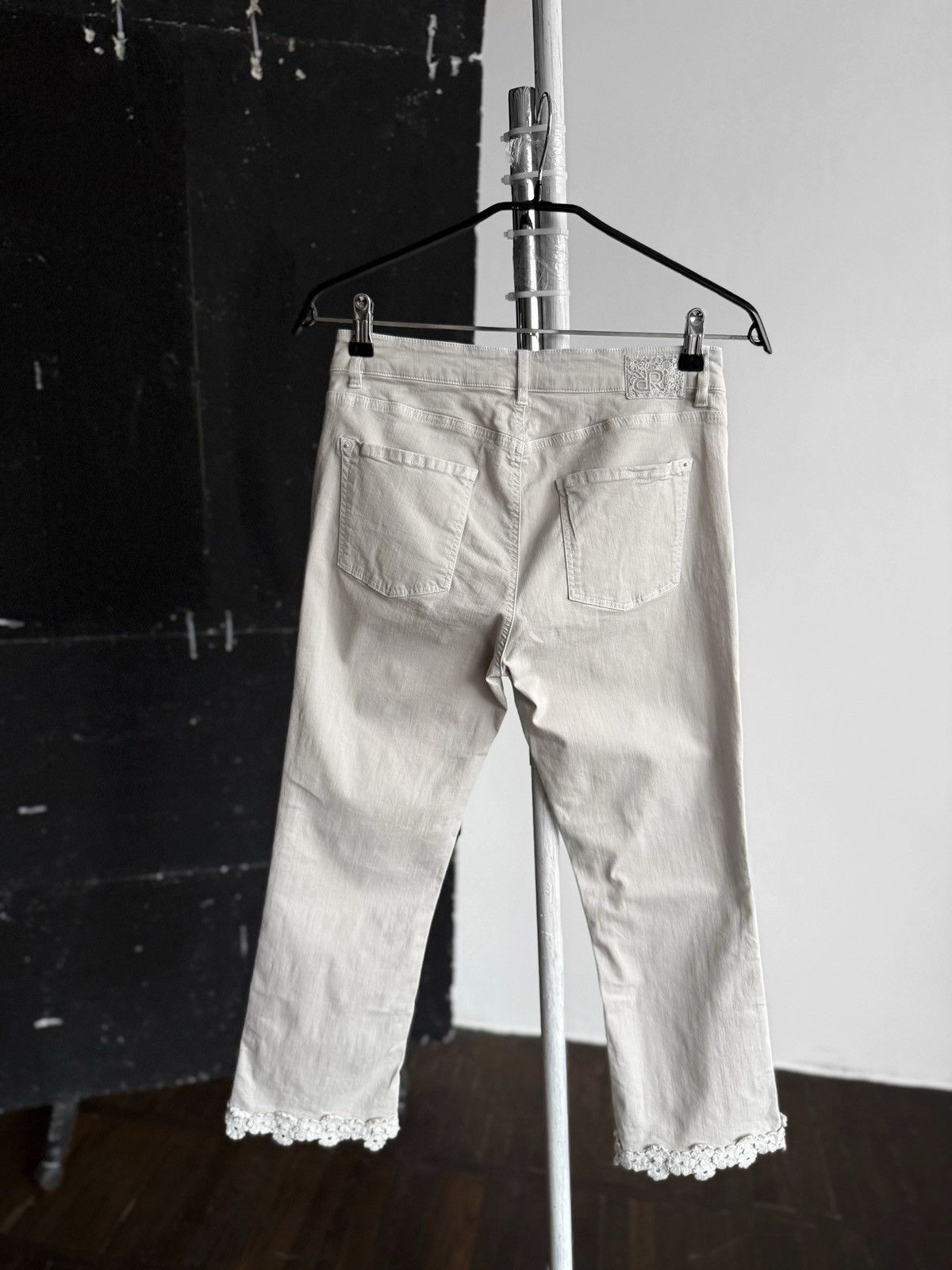 Other Raffaello Rossi Womens VIC 6/8 Crop F Denim Pants Pockets Size 28" / US 6 / IT 42 - 5 Thumbnail