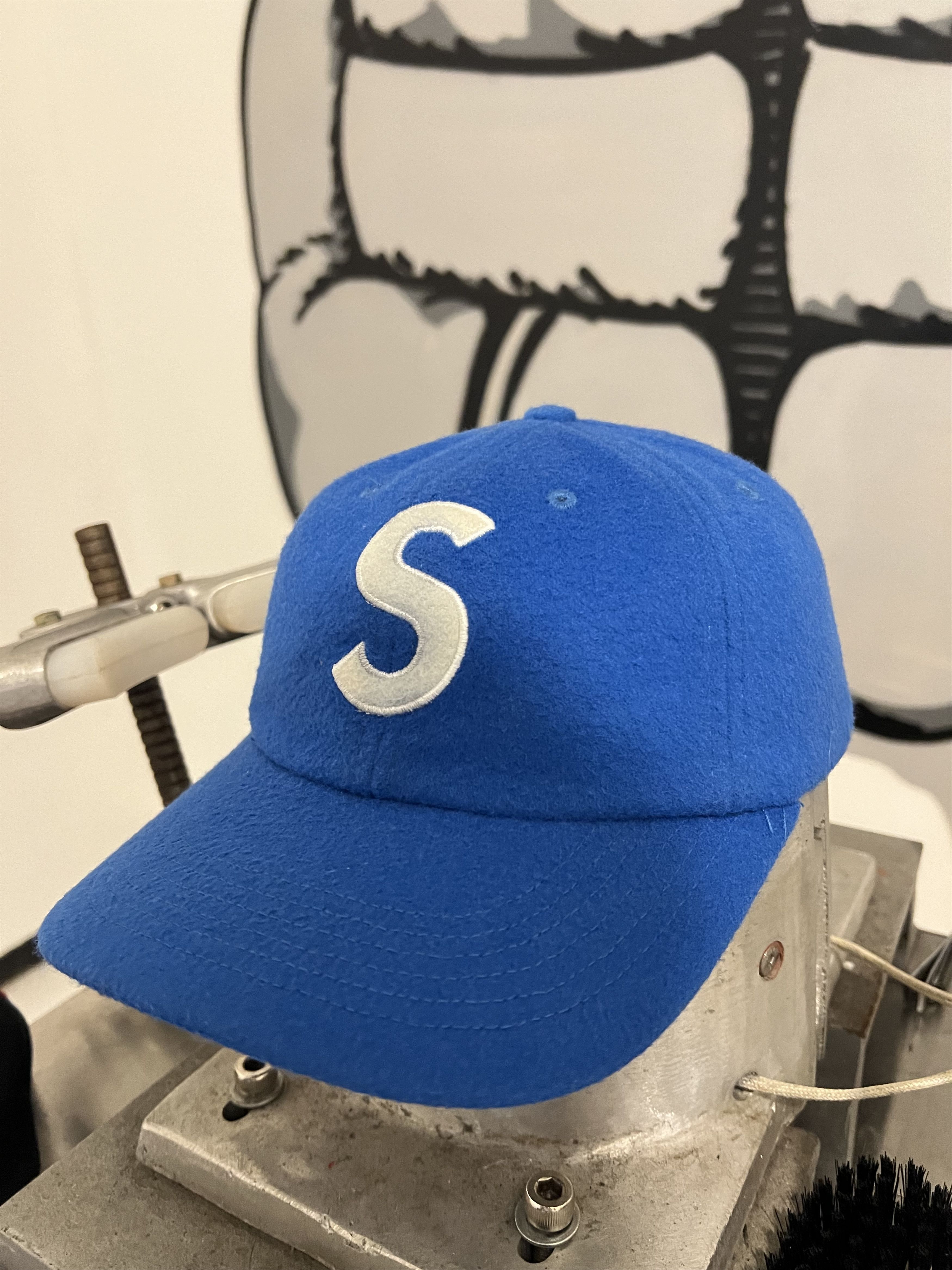 Loro Piana × Supreme Supreme "S" Logo Leather Strap Wool Cap Hats Size ONE SIZE - 3 Thumbnail