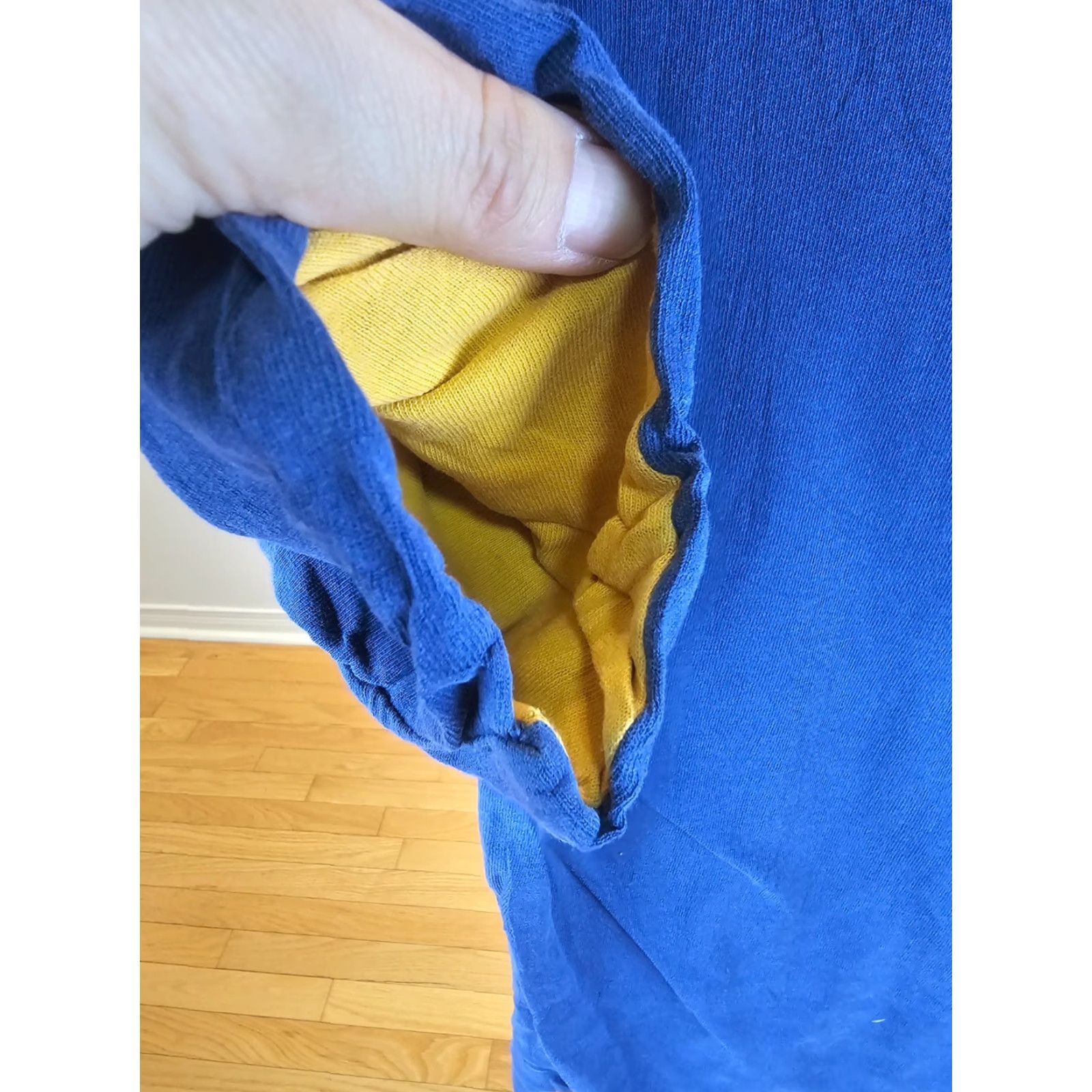 Vintage VINTAGE Unbranded NAVY/YELLOW REVERSIBLE COTTON T-Shirt Navy Yellow Short Sleeve Round Neck SZ S Shirt Mens Size US S / EU 44-46 / 1 - 3 Thumbnail