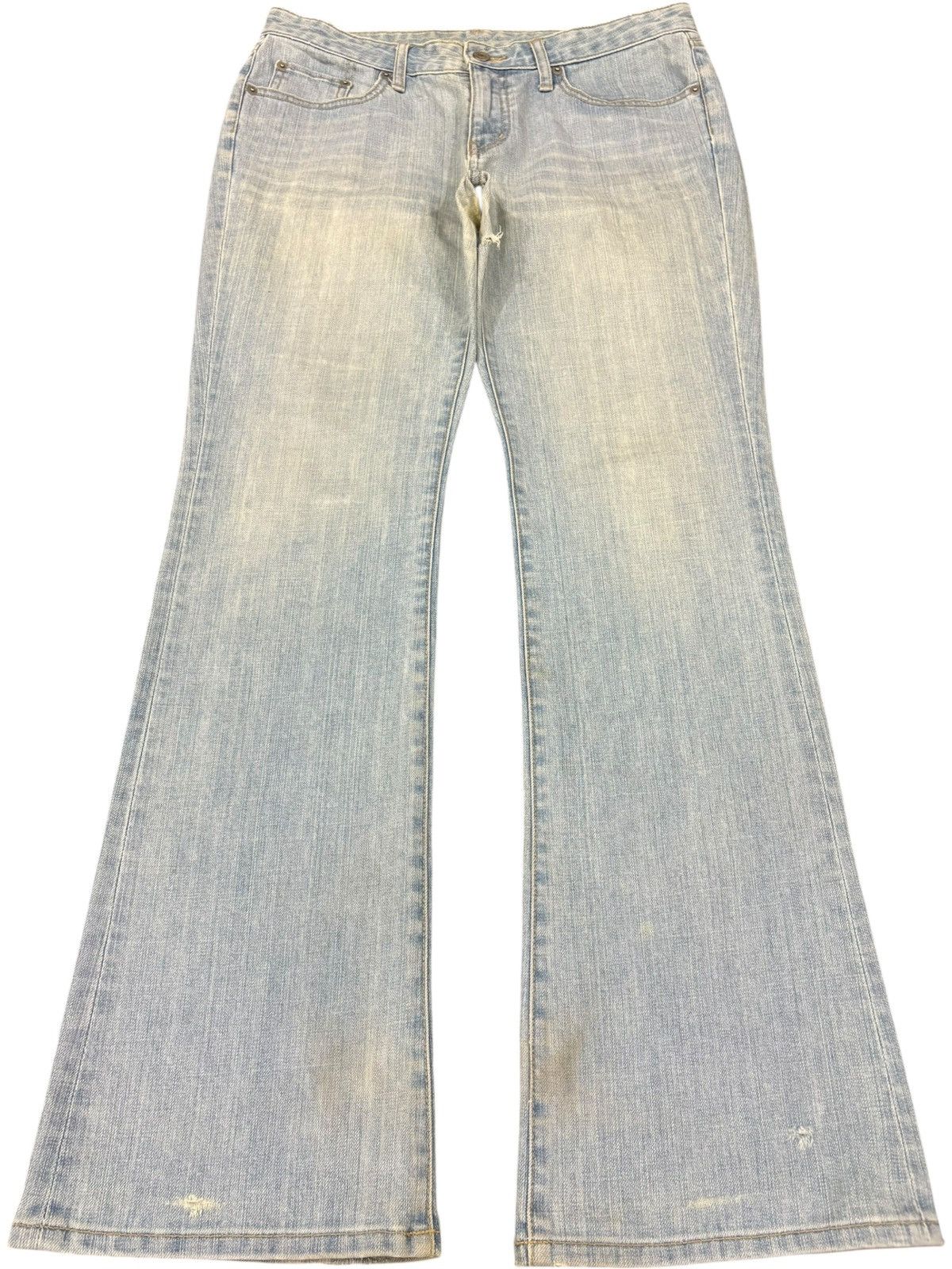 Uniqlo Vintage Japanese Uniqlo Light Wash Distress Flare Jeans Size US 32 / EU 48 - 1 Thumbnail