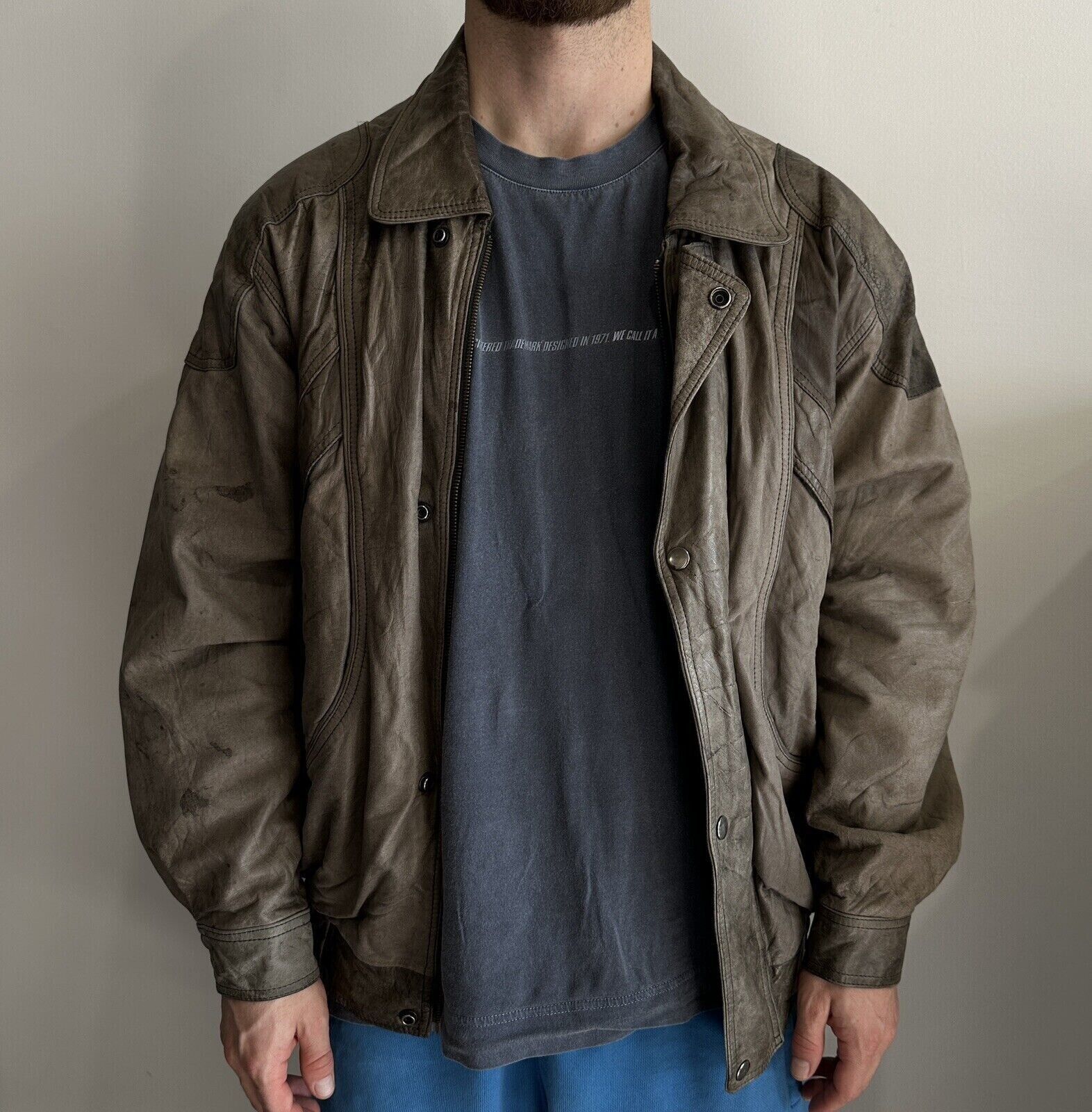 Valentino Vintage Valentino Uomo Distressed Leather Bomber Jacket Men Size US XL / EU 56 / 4 - 13 Thumbnail