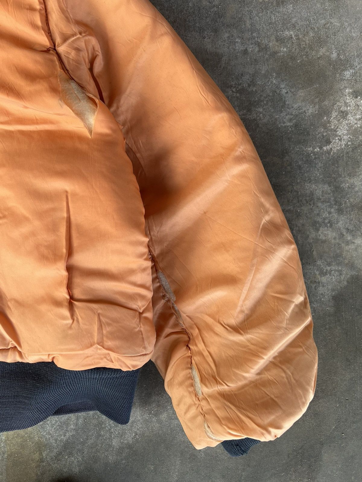 Schott Distressed Vintage Schott Flight Jacket Size US XL / EU 56 / 4 - 9 Thumbnail