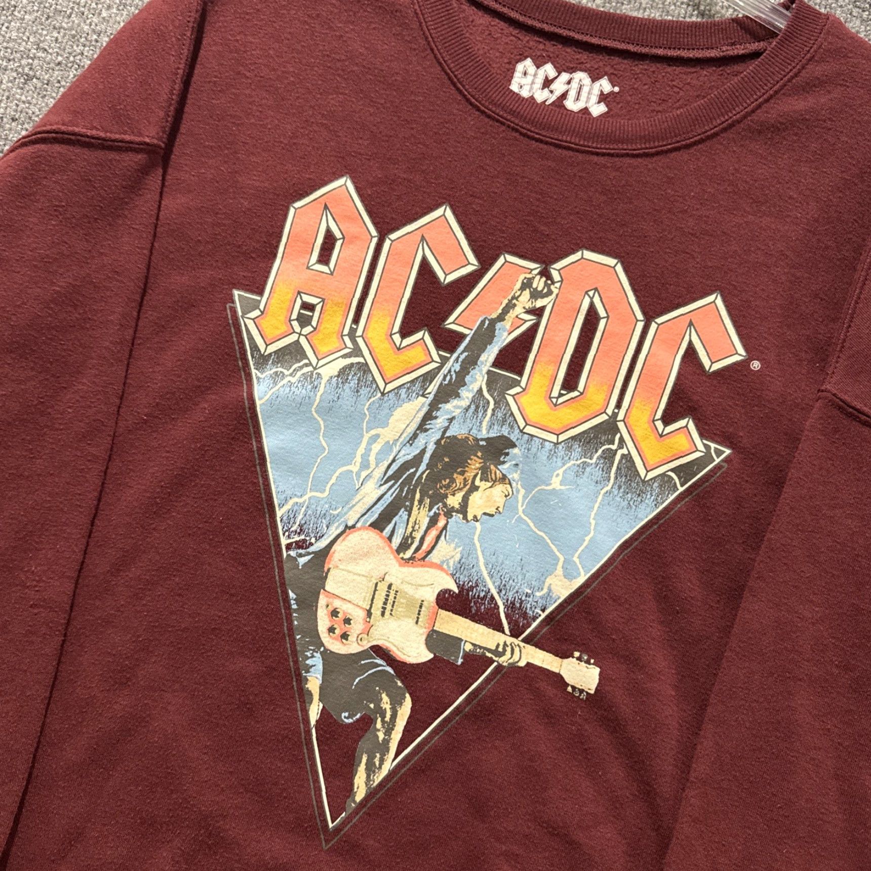 Vintage VINTAGE AC/DC Women’s Long Sleeve Pullover Crewneck Sweatshirt Burgundy Red XL Womens Rare READ DESC Size XL / US 12-14 / IT 48-50 - 2 Thumbnail