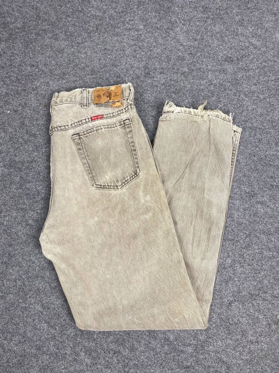 Wrangler vintage wrangler distressed denim nice design Size US 34 / EU 50 - 2 Thumbnail