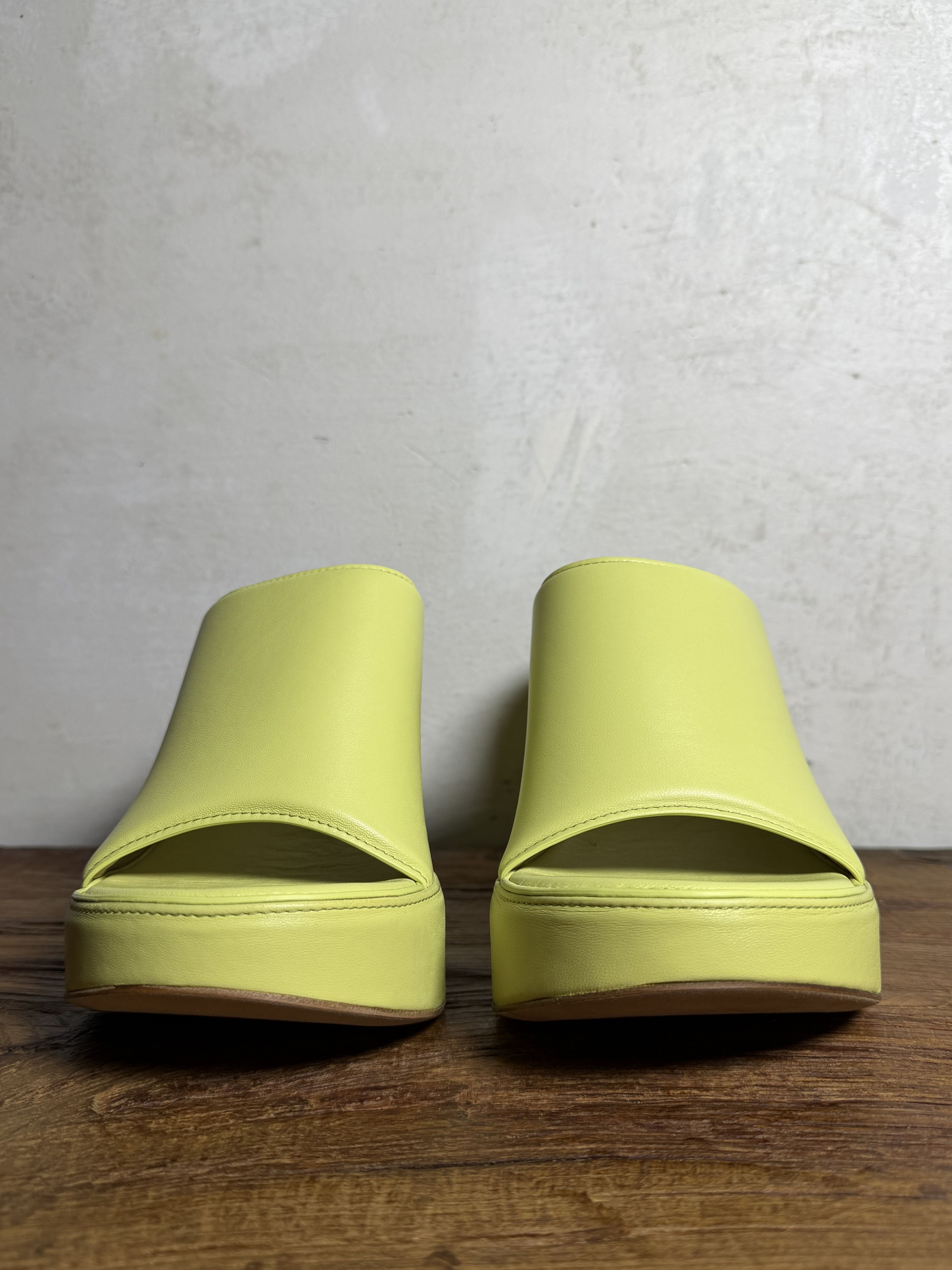 Bottega Veneta BOTTEGA VENETA Seagrass Green Leather Platform Mule Sandals Size US 9.5 / IT 39.5 - 8 Thumbnail