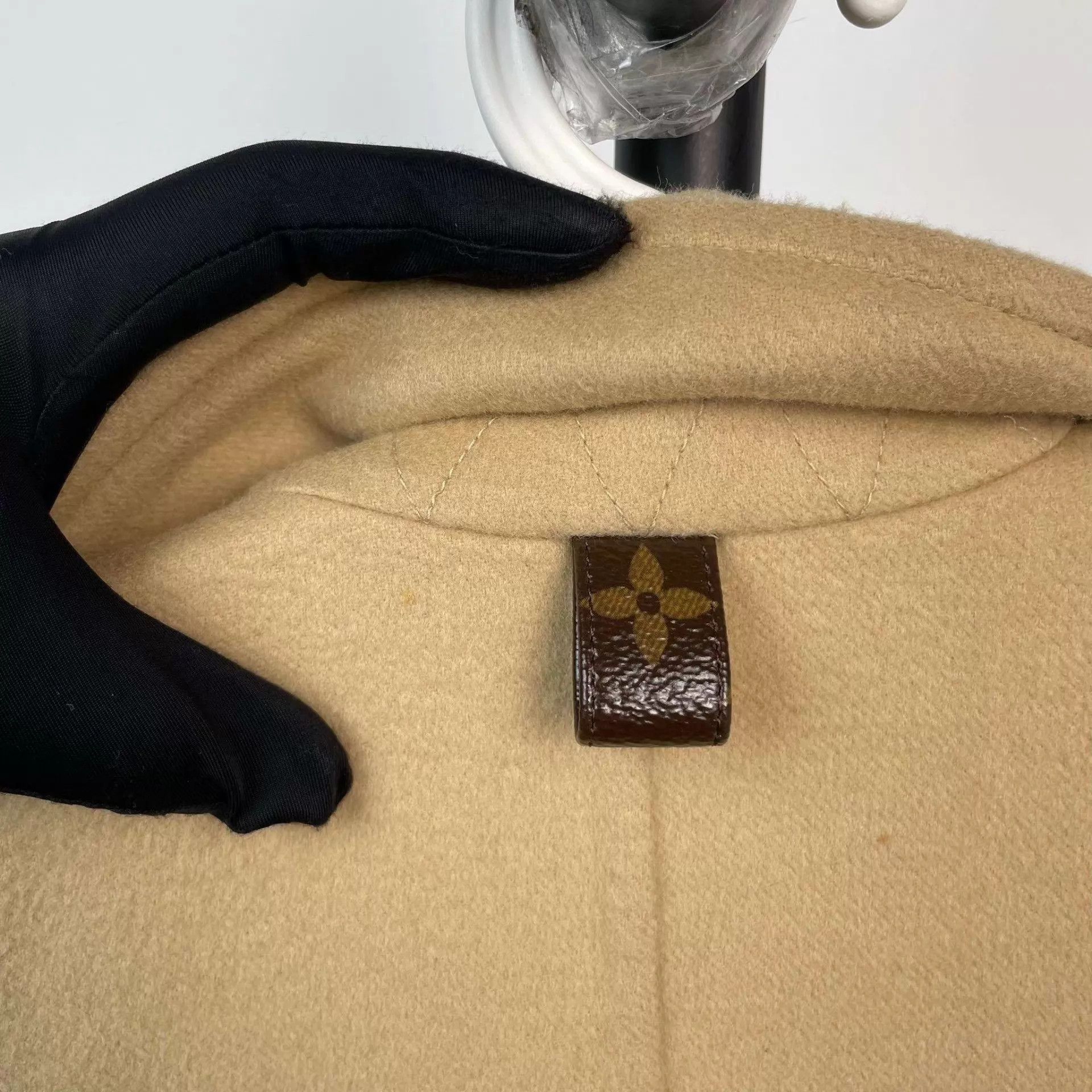 Louis Vuitton LV Beige Long Cashmere Coat 34 Size XS / US 0-2 / IT 36-38 - 9 Thumbnail