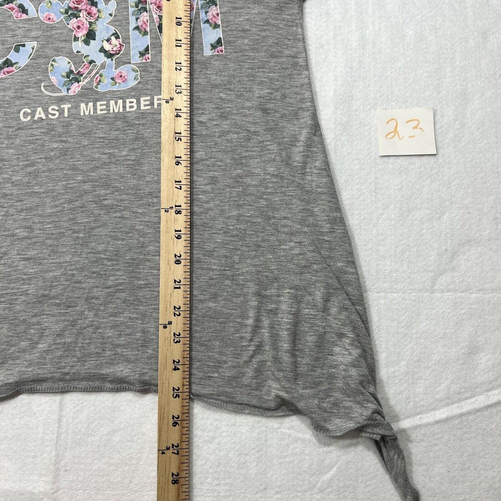 Disney Disney Cast Exclusive Collection Large Gray Floral T Shirt Size L / US 10 / IT 46 - 10 Thumbnail