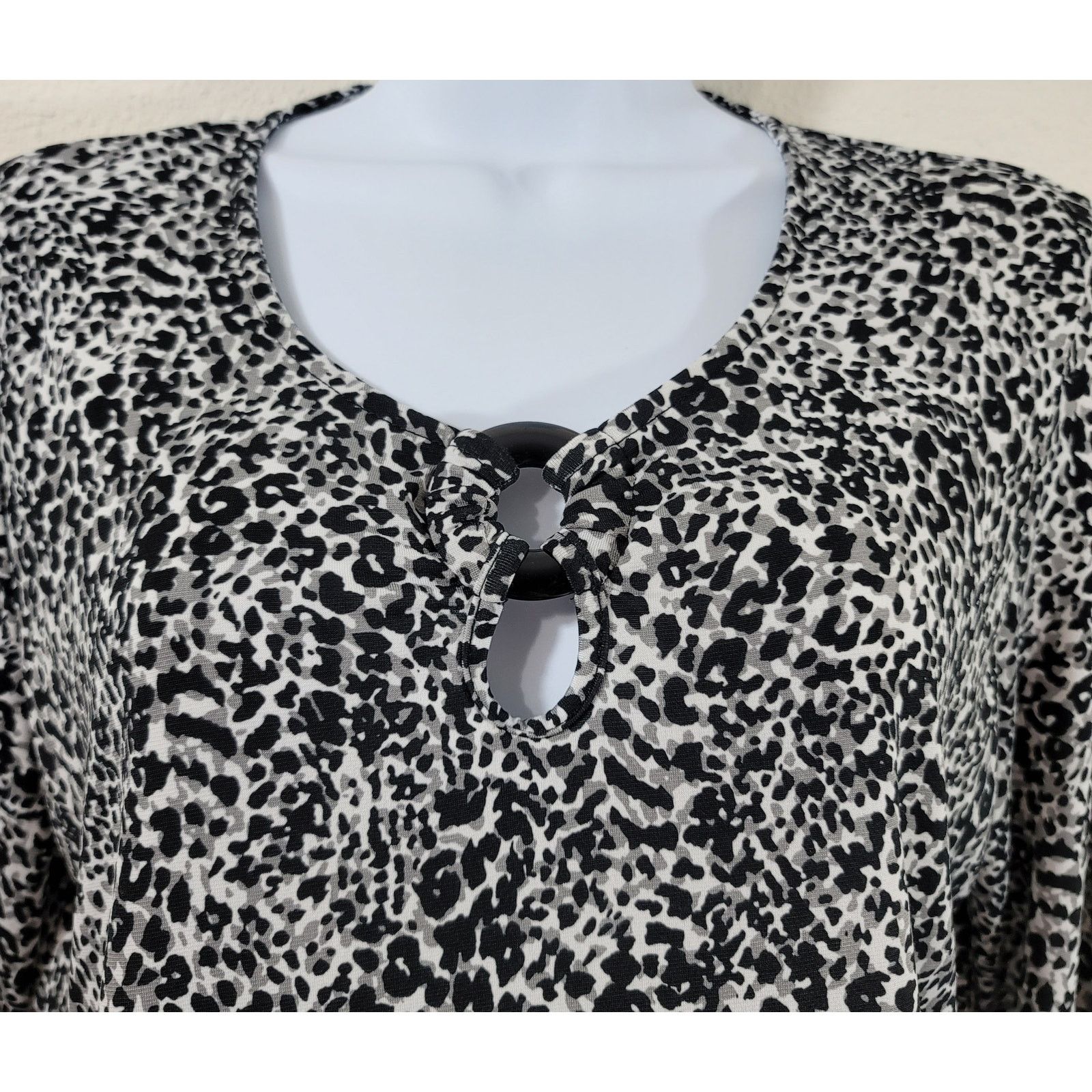 Jones New York Jones New York Black White Gray Animal Print Top Large Soft Size L / US 10 / IT 46 - 5 Thumbnail