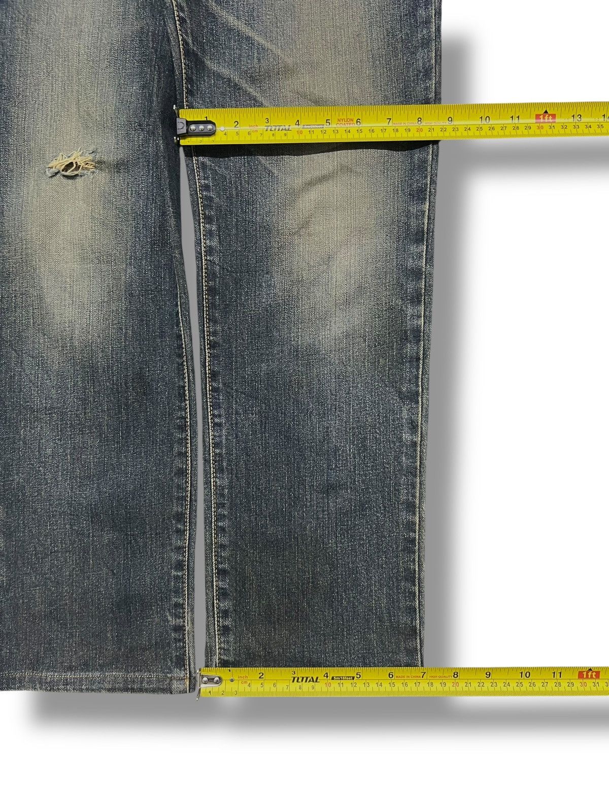Wrangler Vintage Y2K Wrangler - Faded Mud Wash, Distressed Jeans Size US 31 - 17 Thumbnail