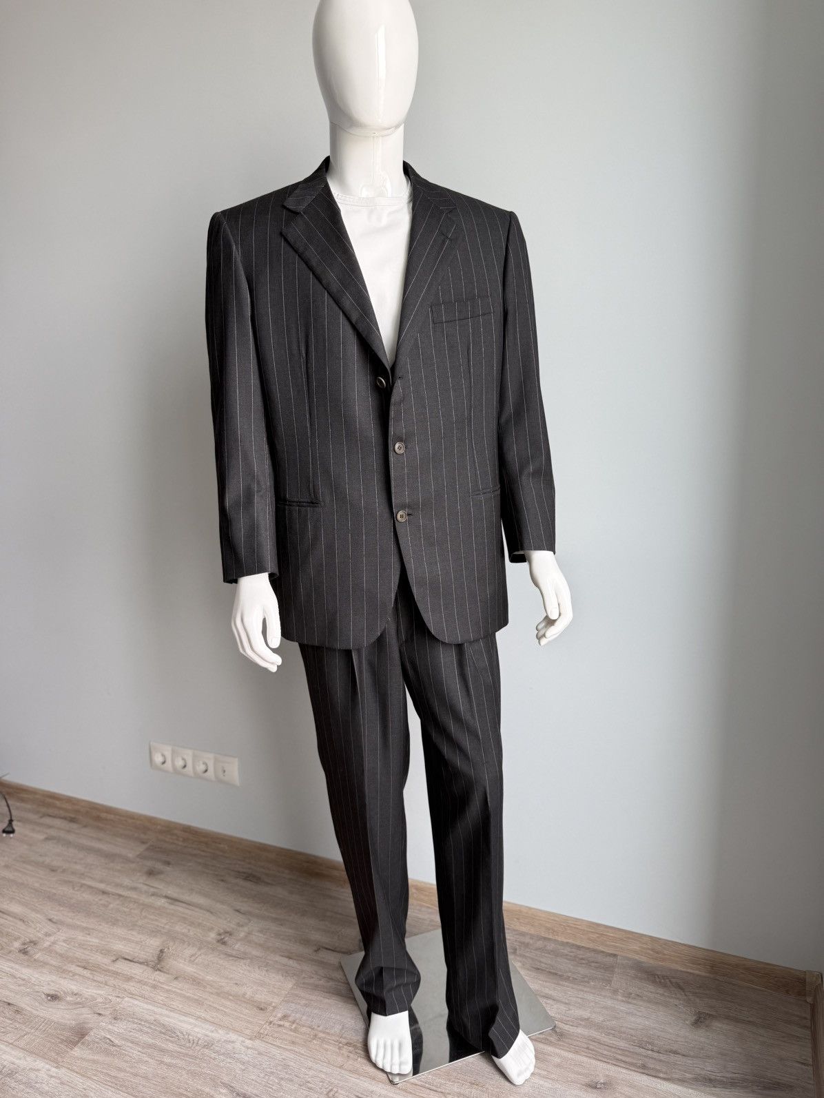 Brioni Brioni Dark Charcoal Grey Pinstripe 3 Piece Suit Wool 44R Size 44R - 4 Thumbnail