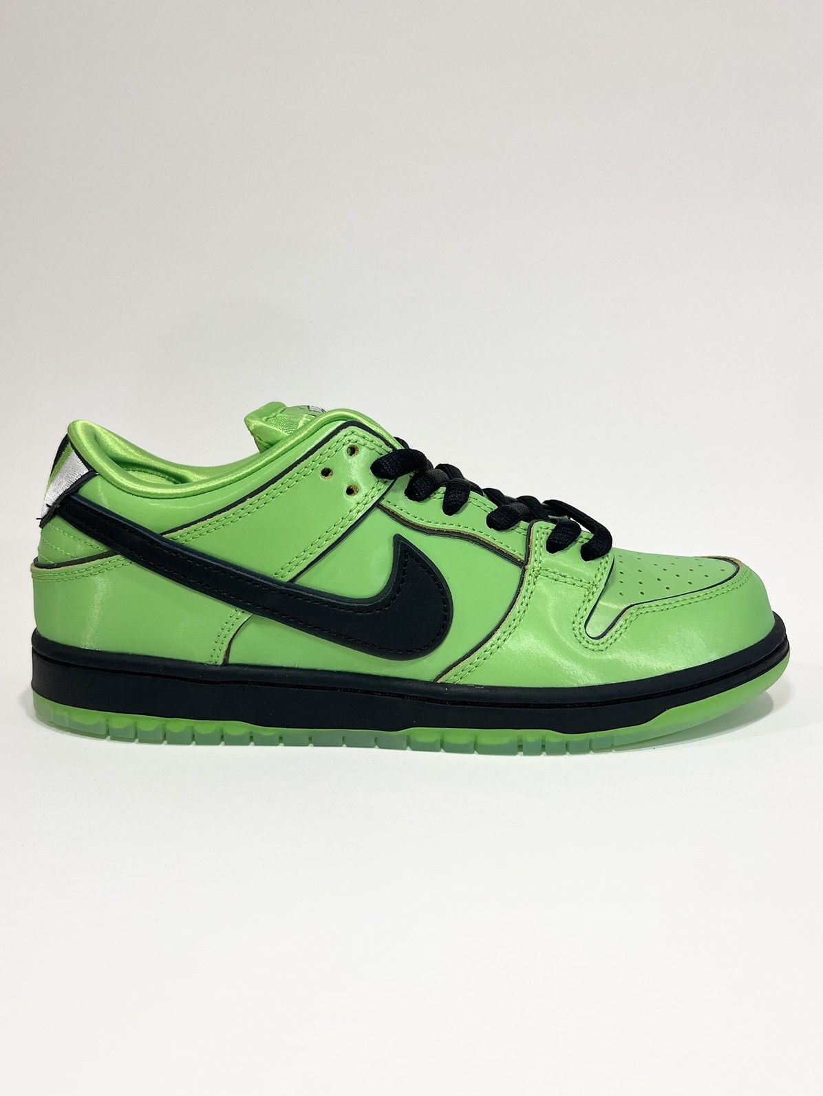 image of Nike Sb Dunk Low Pro Qs The Powerpuff Girls Buttercup Green Shoes, Men's (Size 8)