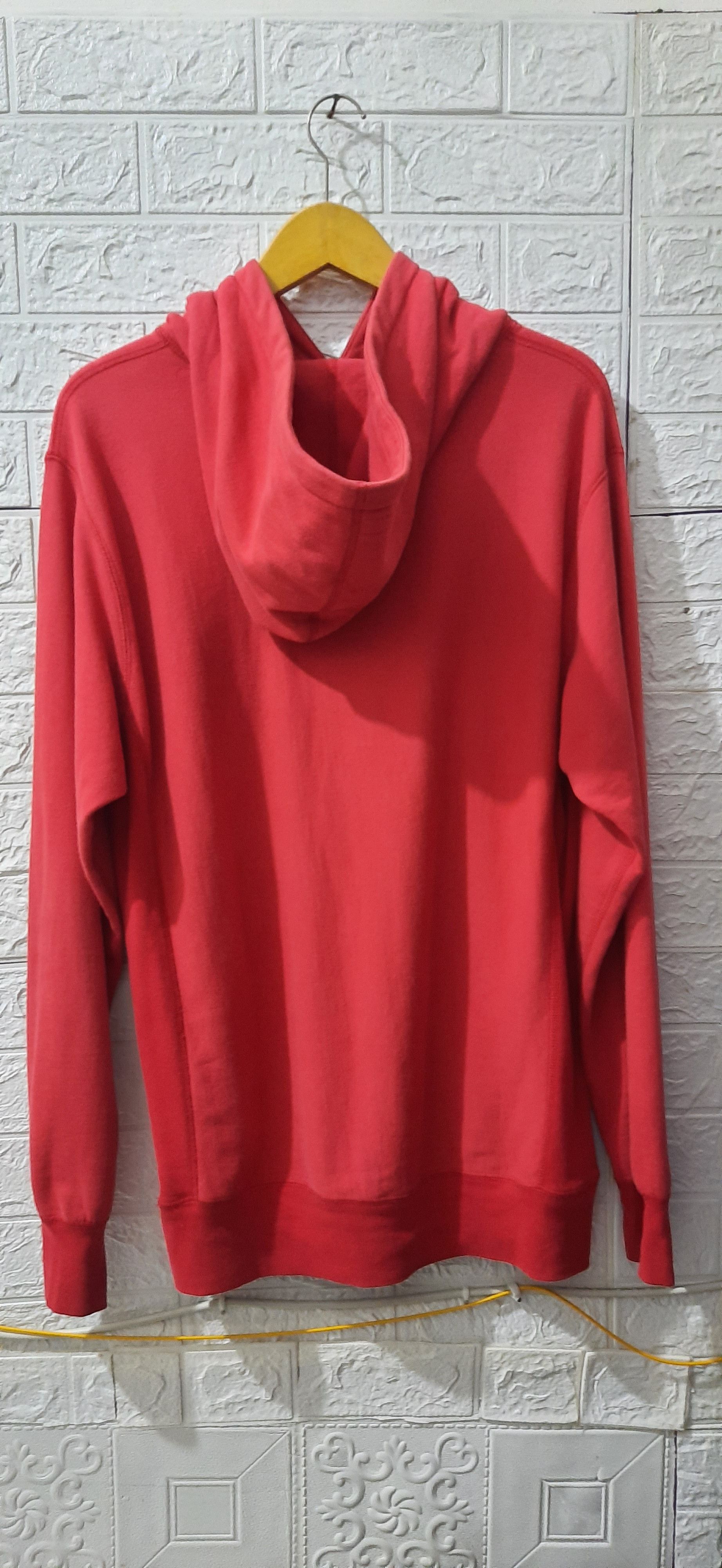 Supreme Supreme Motion Logo Size US L / EU 52-54 / 3 - 8 Thumbnail