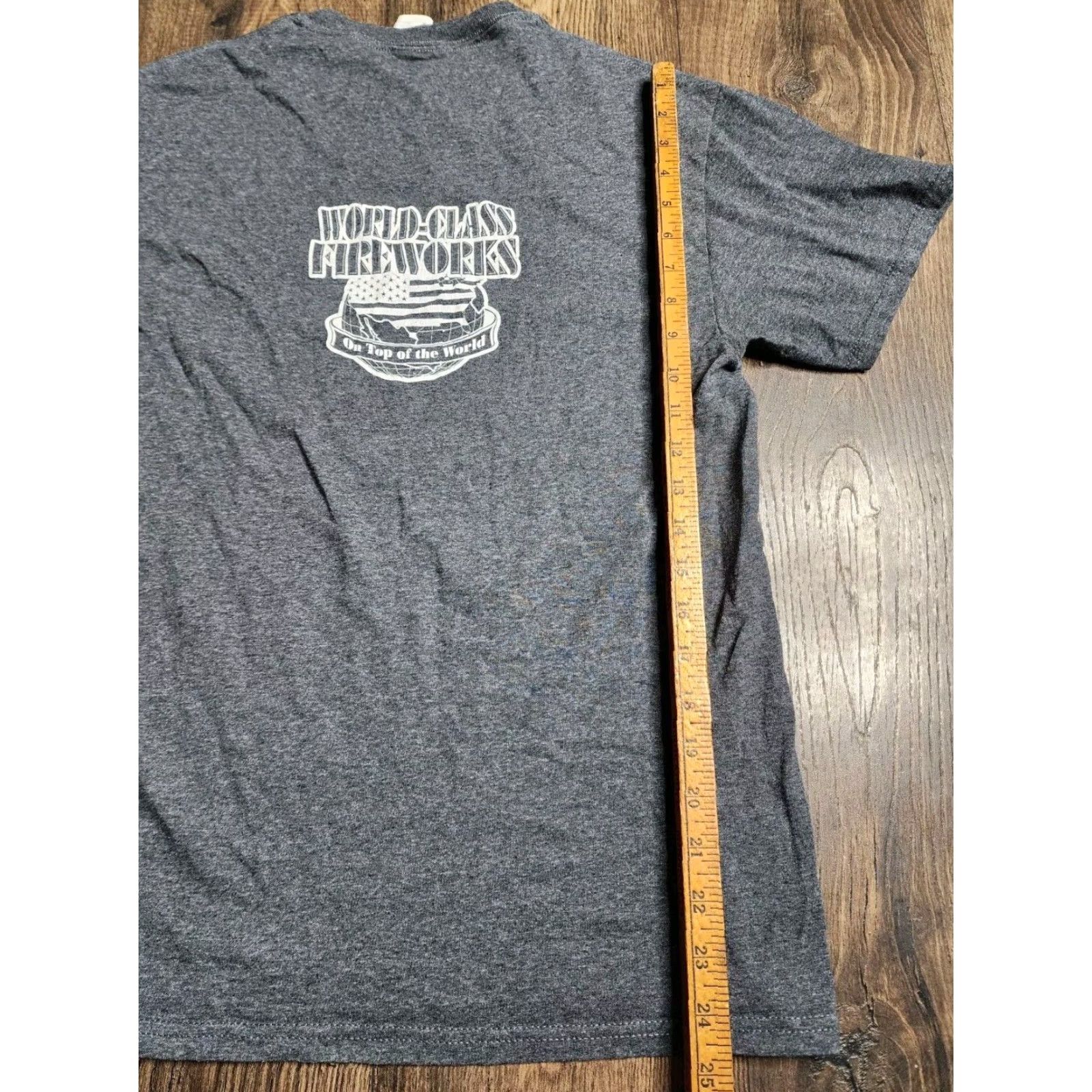 Fruit Of The Loom EXCALIBUR ARTILLERY SHELLS Mens M Top Of The World Fireworks Double Sided Size US M / EU 48-50 / 2 - 2 Thumbnail
