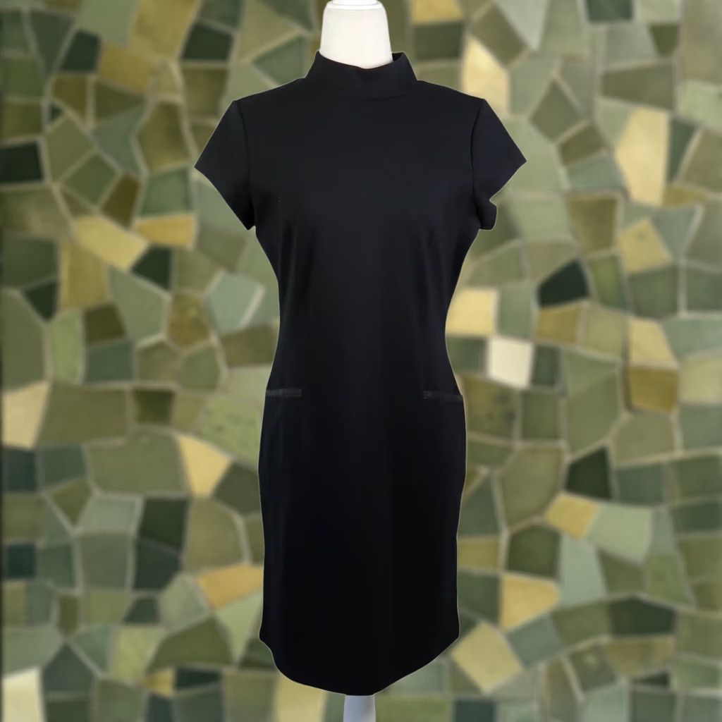 Liz Claiborne Liz Claiborne Black Mockneck Sheath Dress Knee Length S Petite Dress Womens Black Mock Neck Knee Length Short Sleeve Zip Back Polyester Rayon Spandex Size S / US 4 / IT 40 - 1 Thumbnail