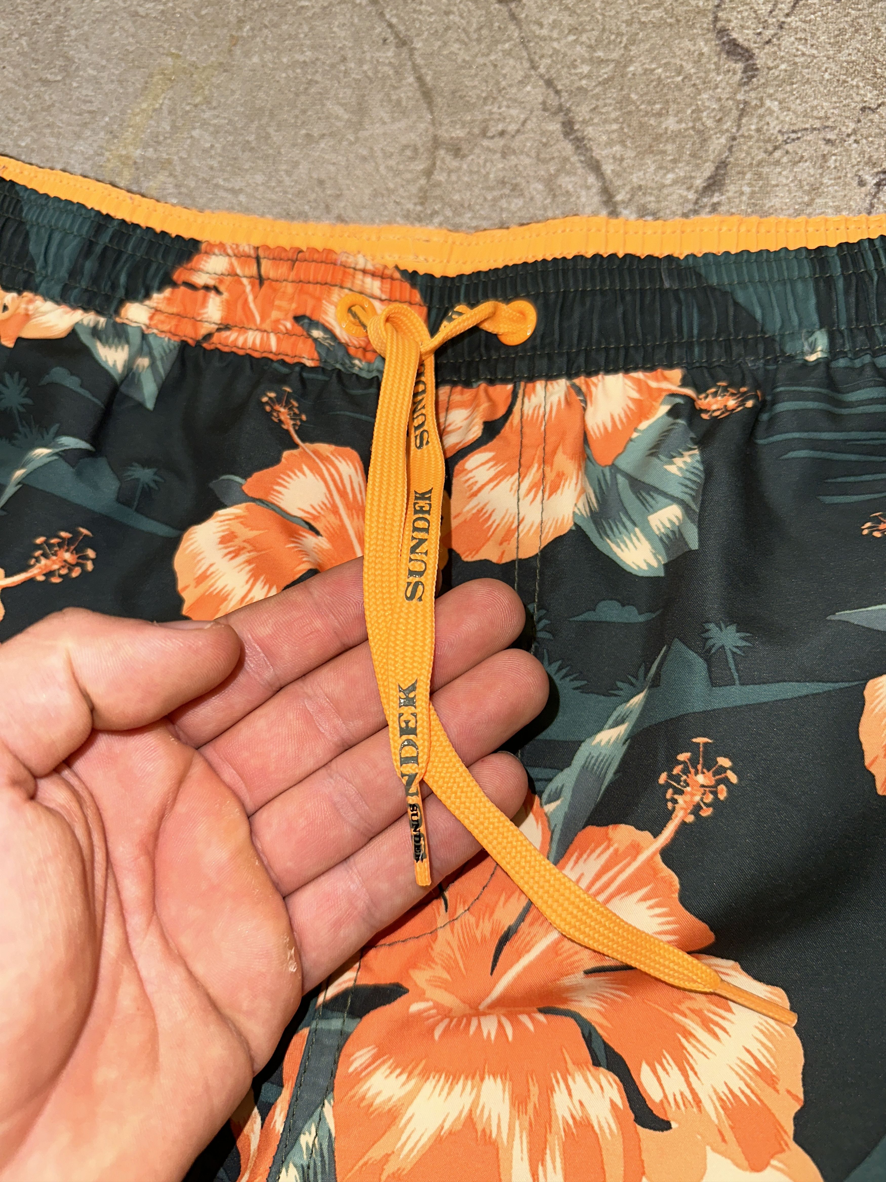 Sundek Sundek XL Beach Board Shorts Trunks BathSuit Elastic Size XL Size US 38 / EU 54 - 6 Thumbnail