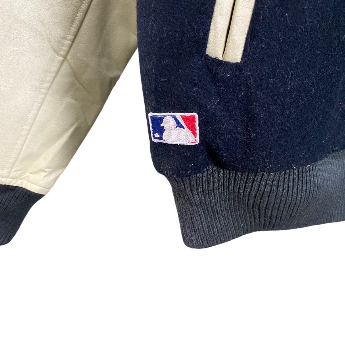 MLB × New York Yankees Yangkees Majesty raglan varsity jacket Size US L / EU 52-54 / 3 - 9 Thumbnail